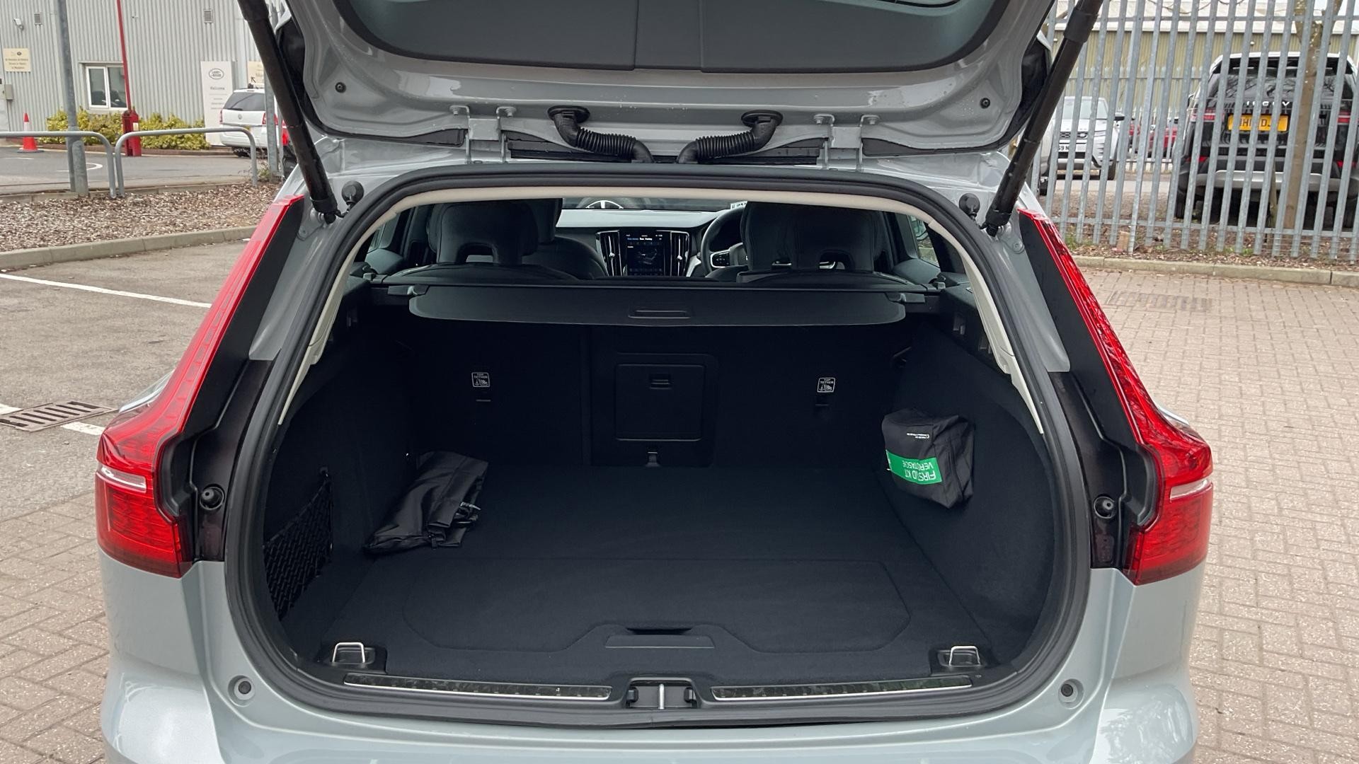 Volvo V60 Image 18