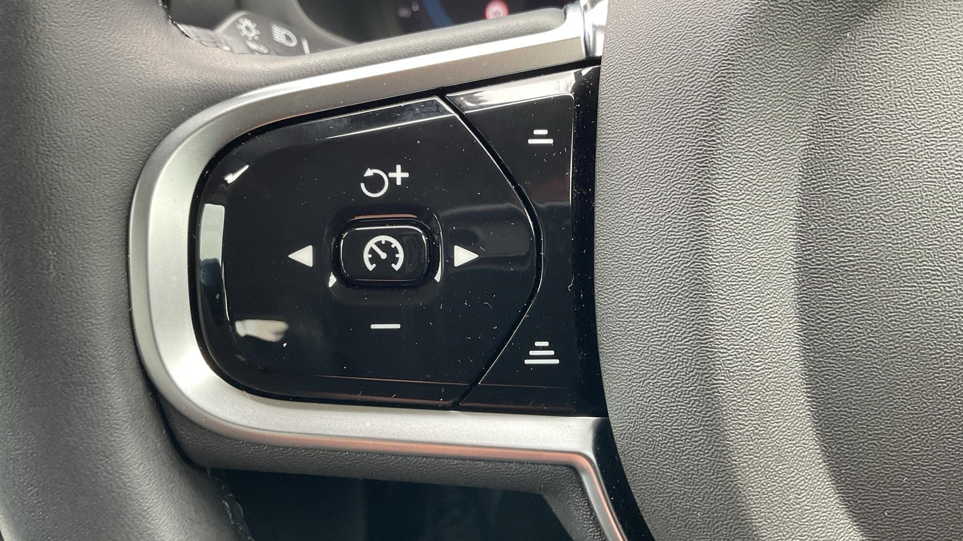 Volvo V60 Image 19