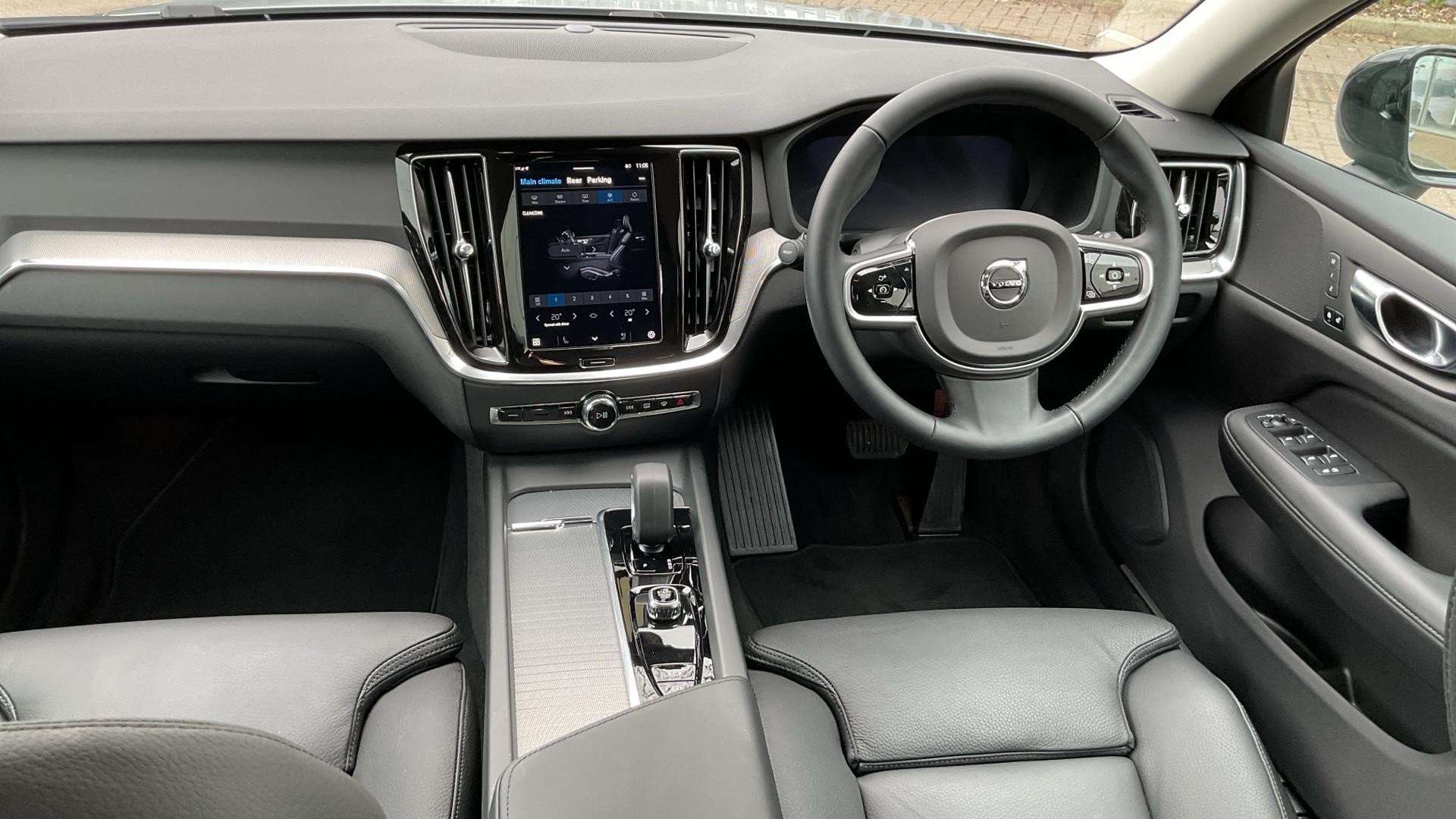 Volvo V60 Image 21