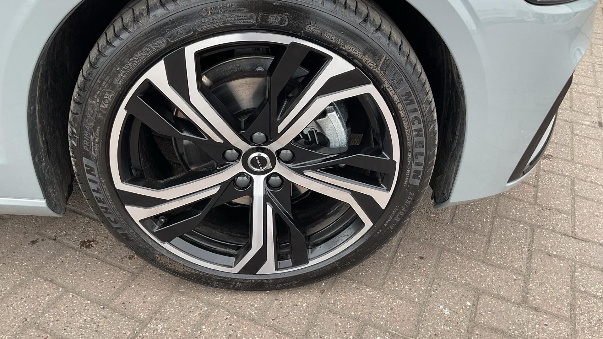 Volvo V60 Image 38