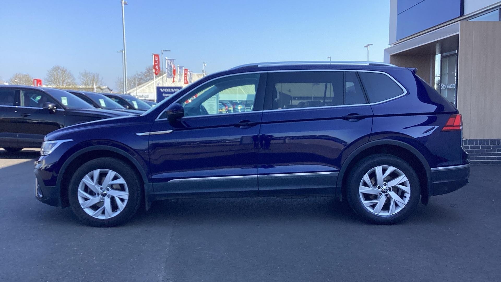 Volkswagen Tiguan Allspace Image 8