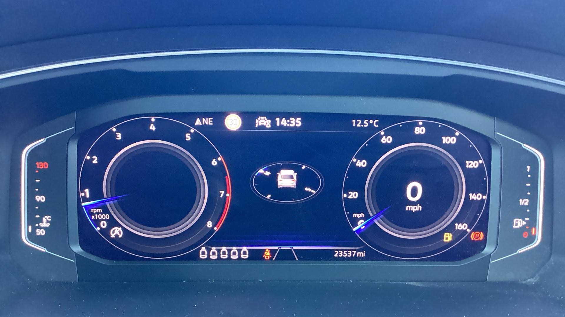 Volkswagen Tiguan Allspace Image 11