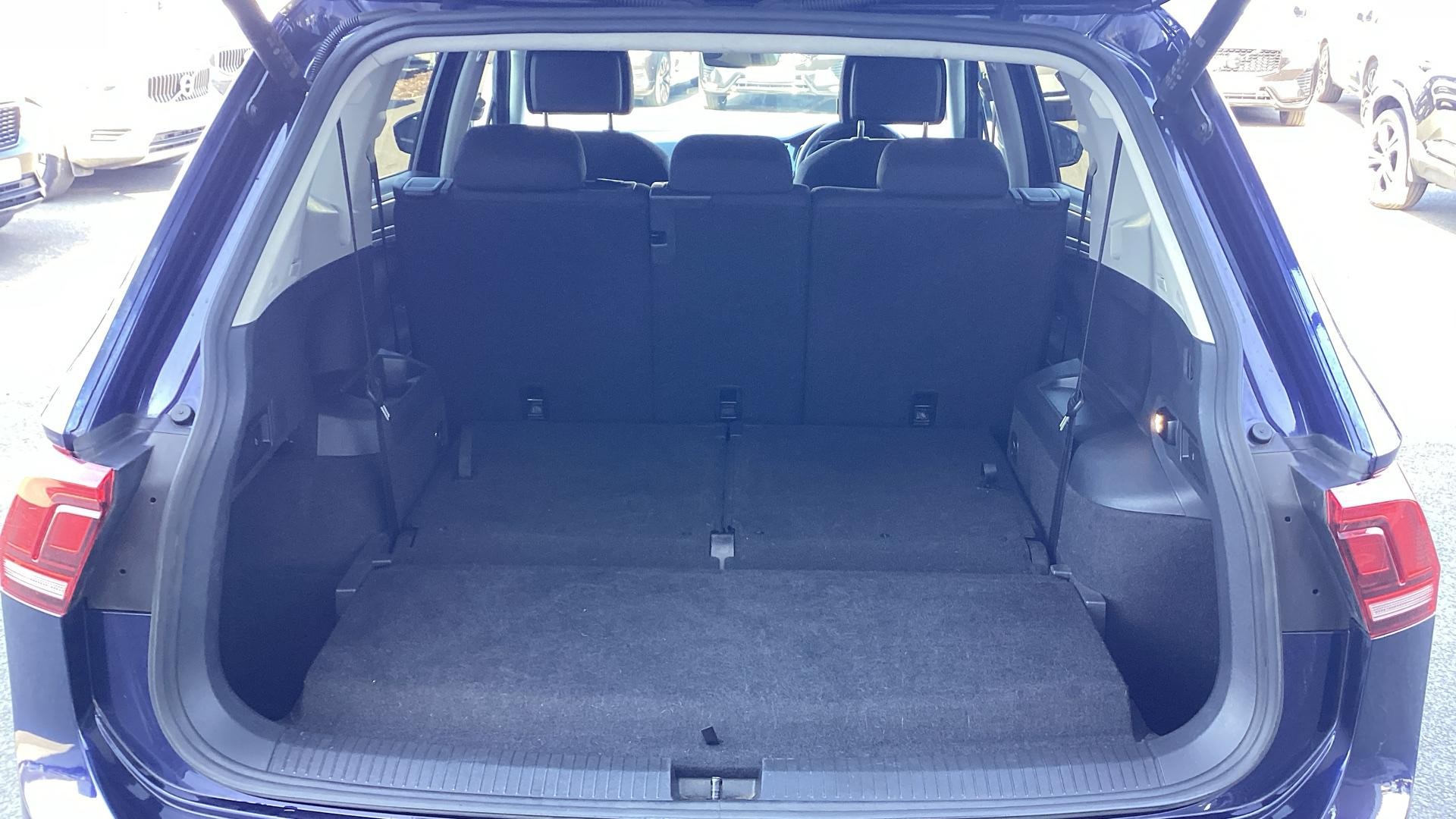 Volkswagen Tiguan Allspace Image 17