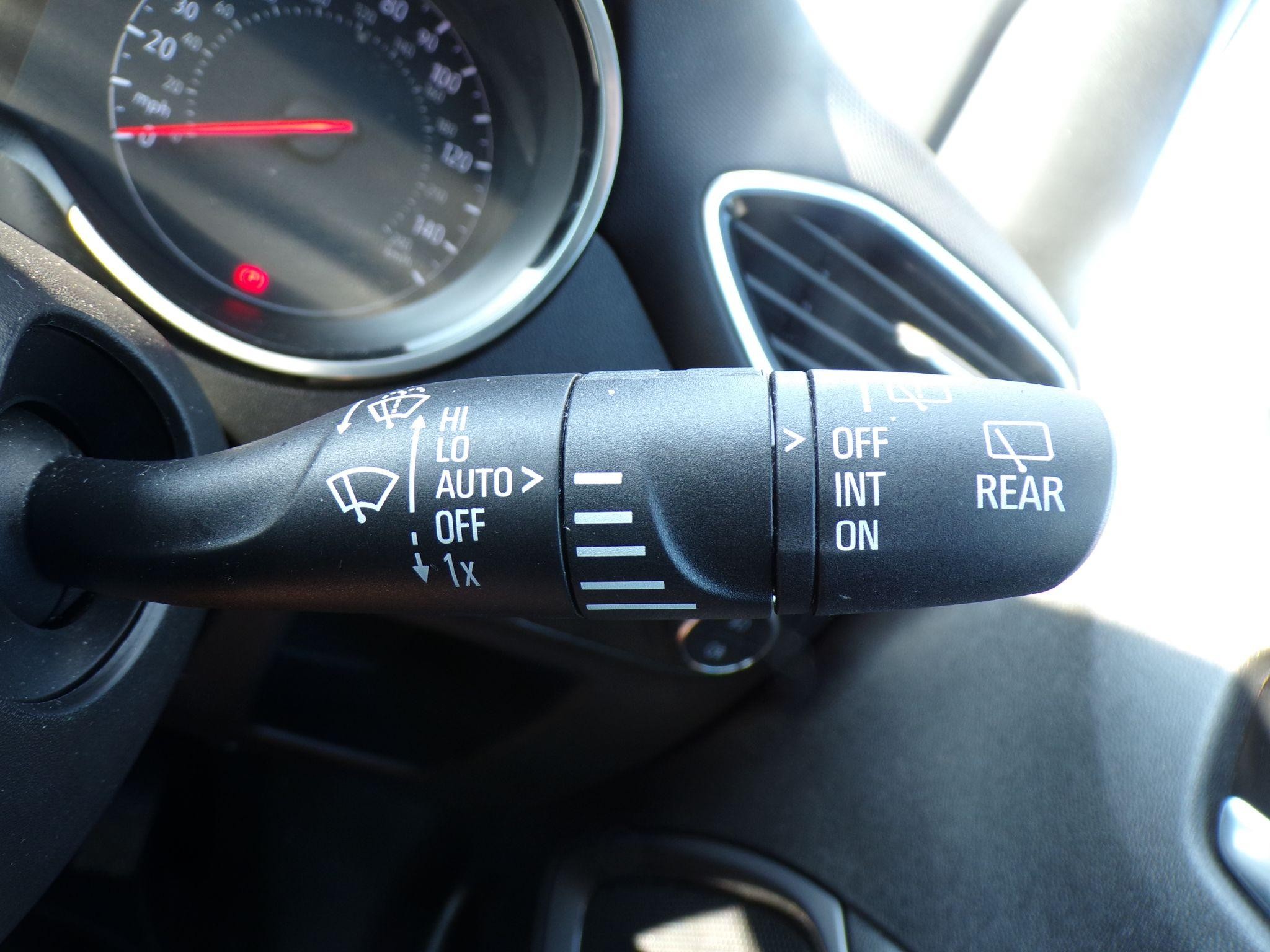 Vauxhall Crossland Image 21