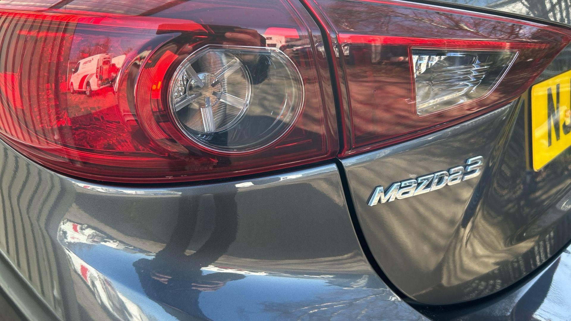 Mazda3 Saloon Image 43