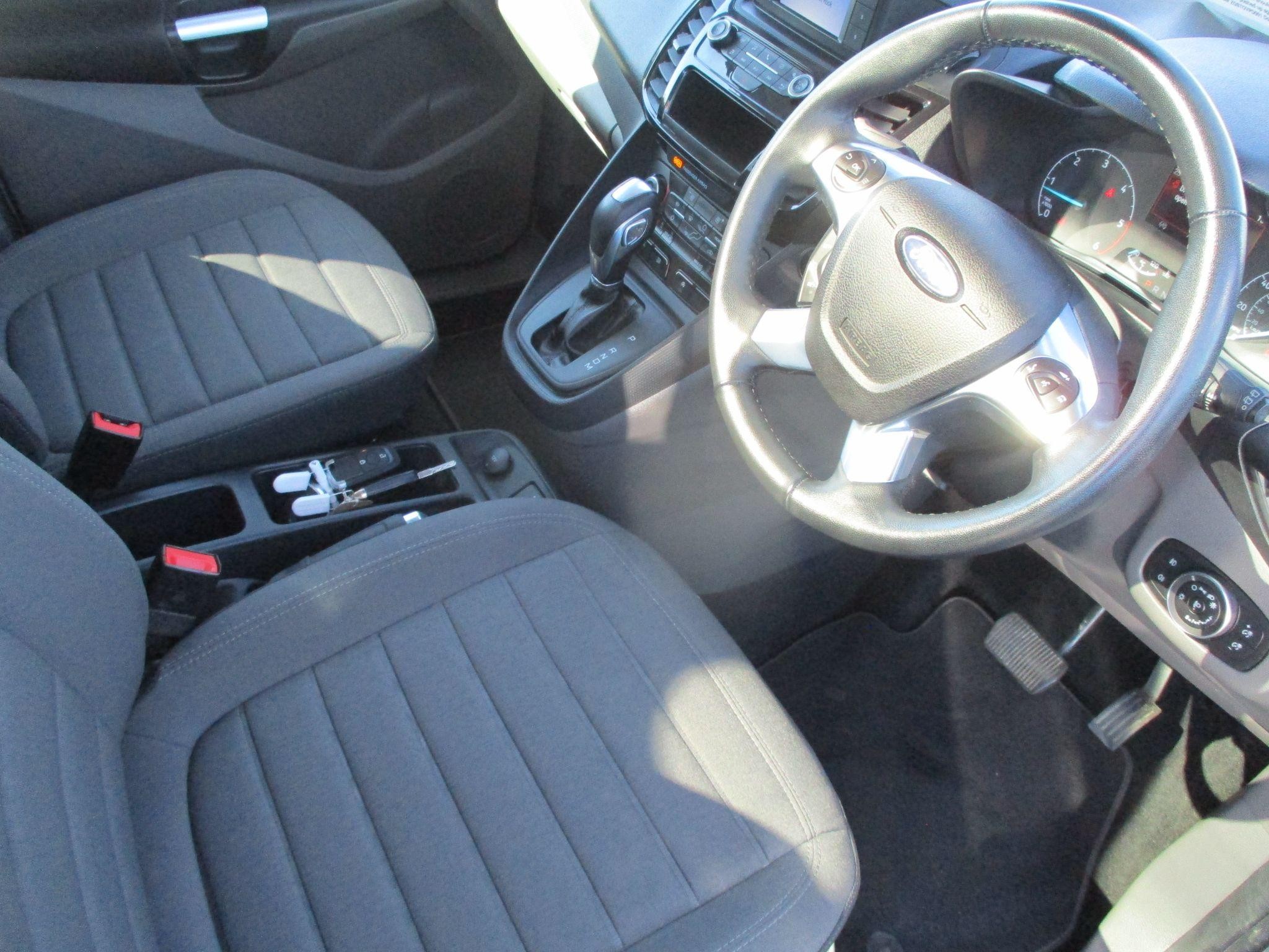 Ford Tourneo Connect Image 15