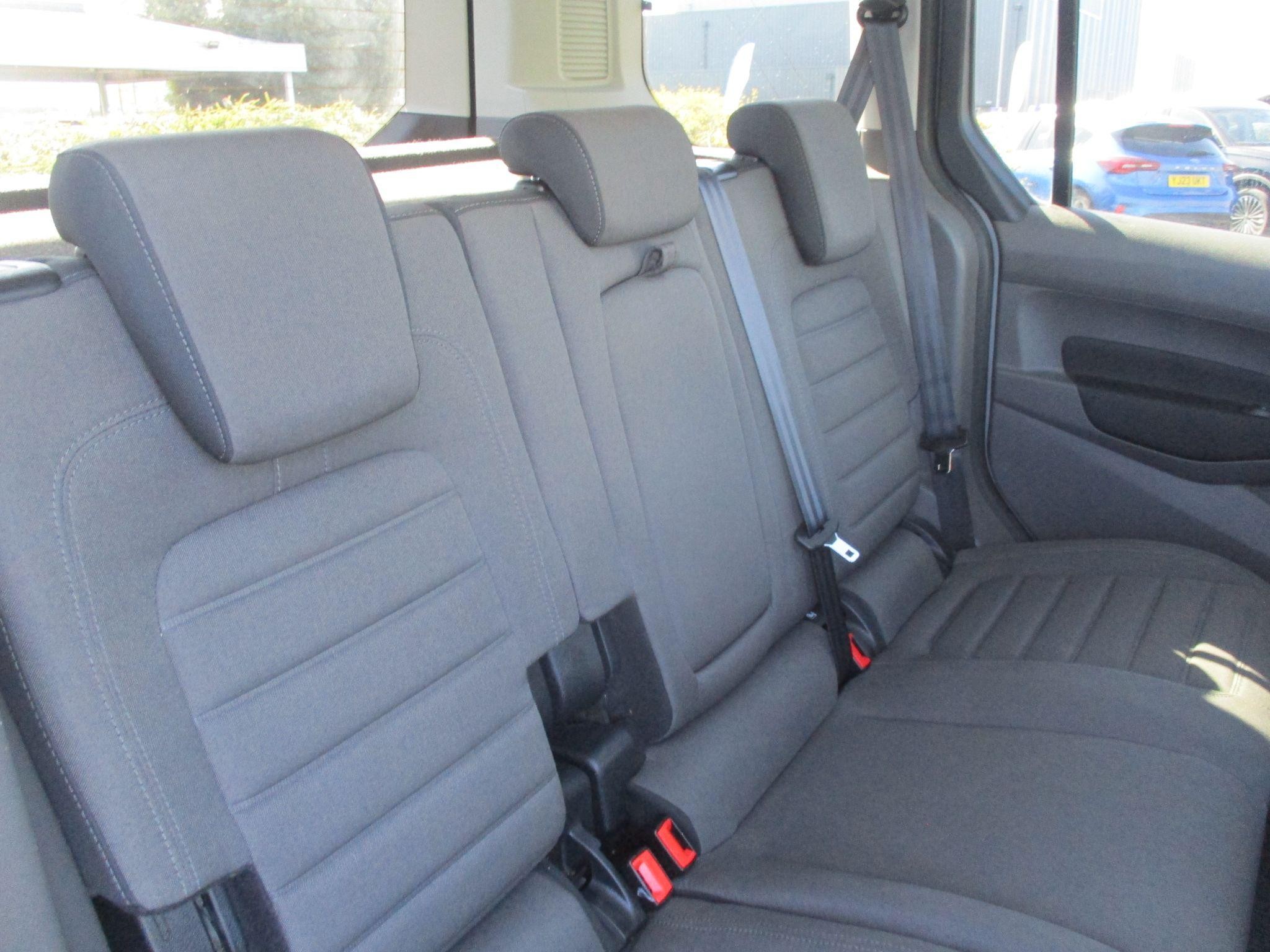 Ford Tourneo Connect Image 16