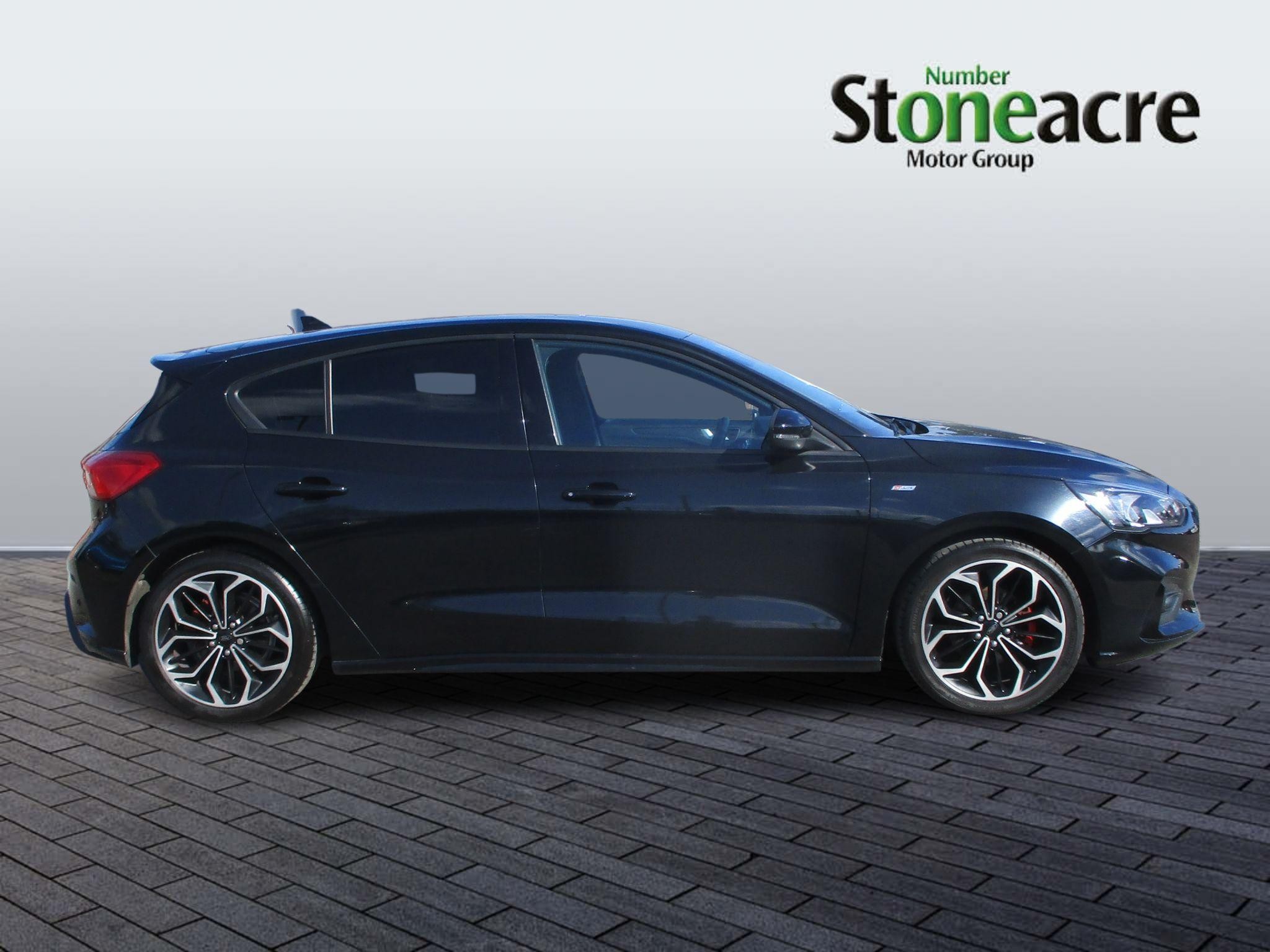 Ford Focus Image 2