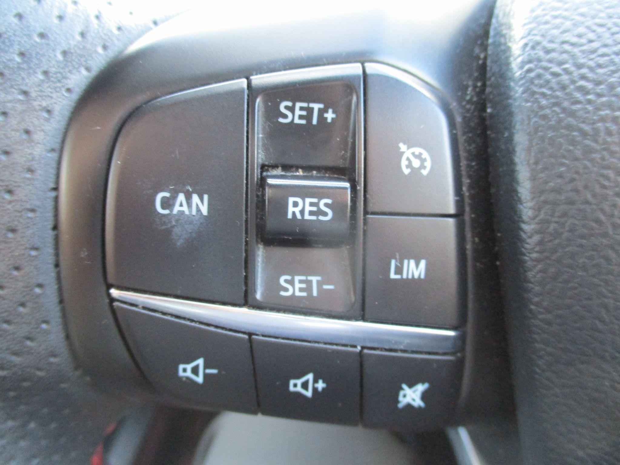Ford Focus Image 13