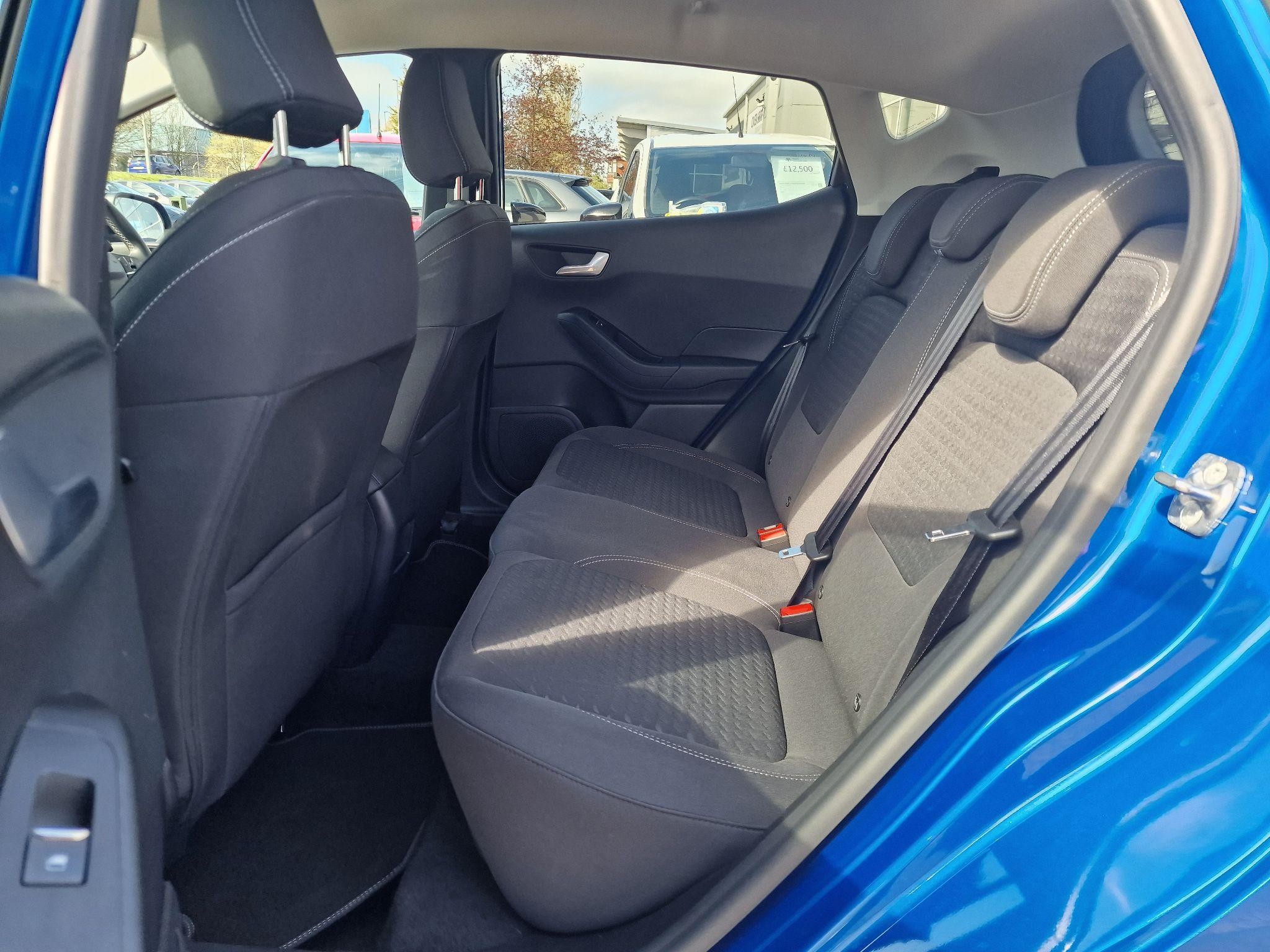 Ford Fiesta Image 12