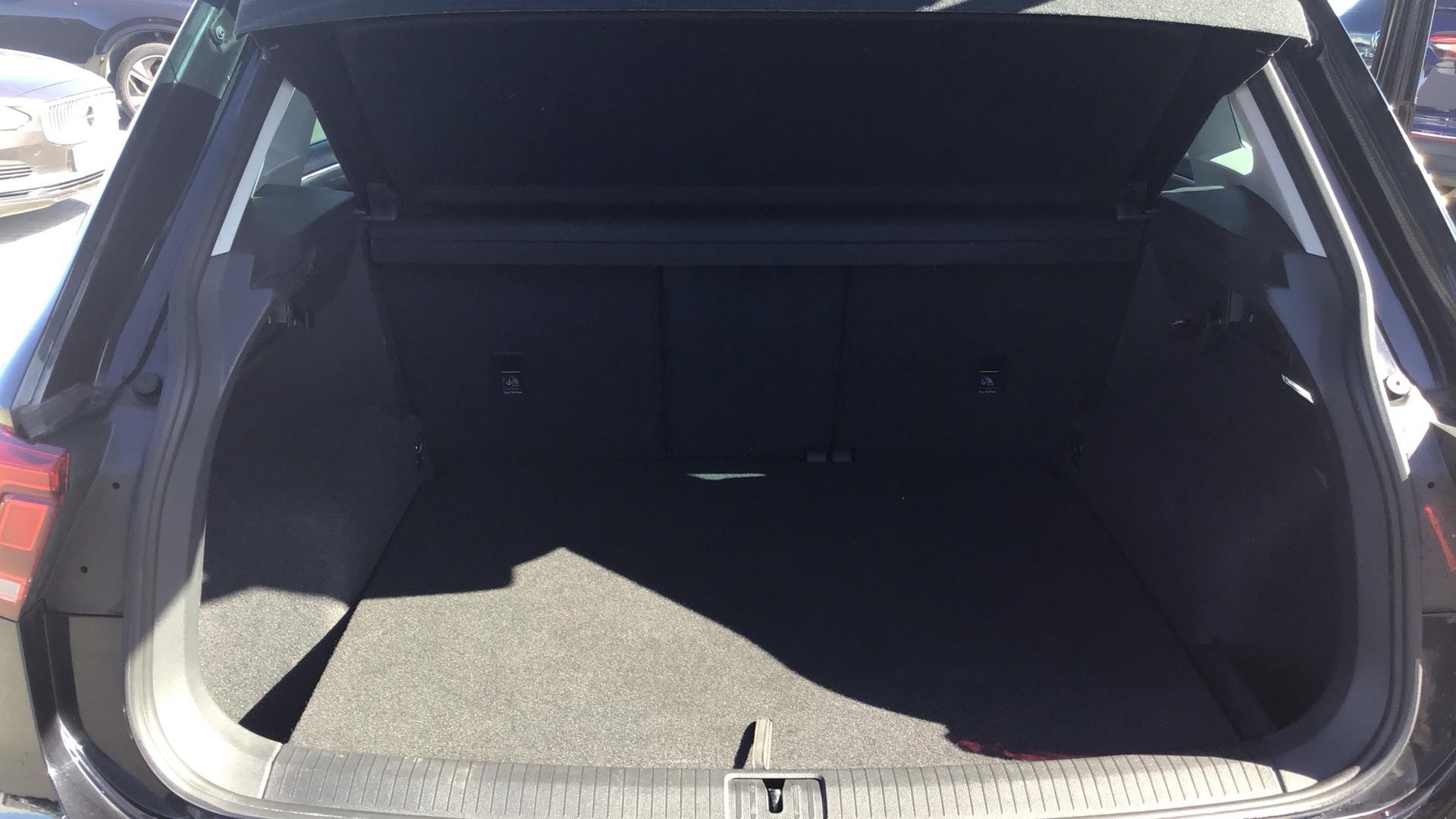 Volkswagen Tiguan Image 17