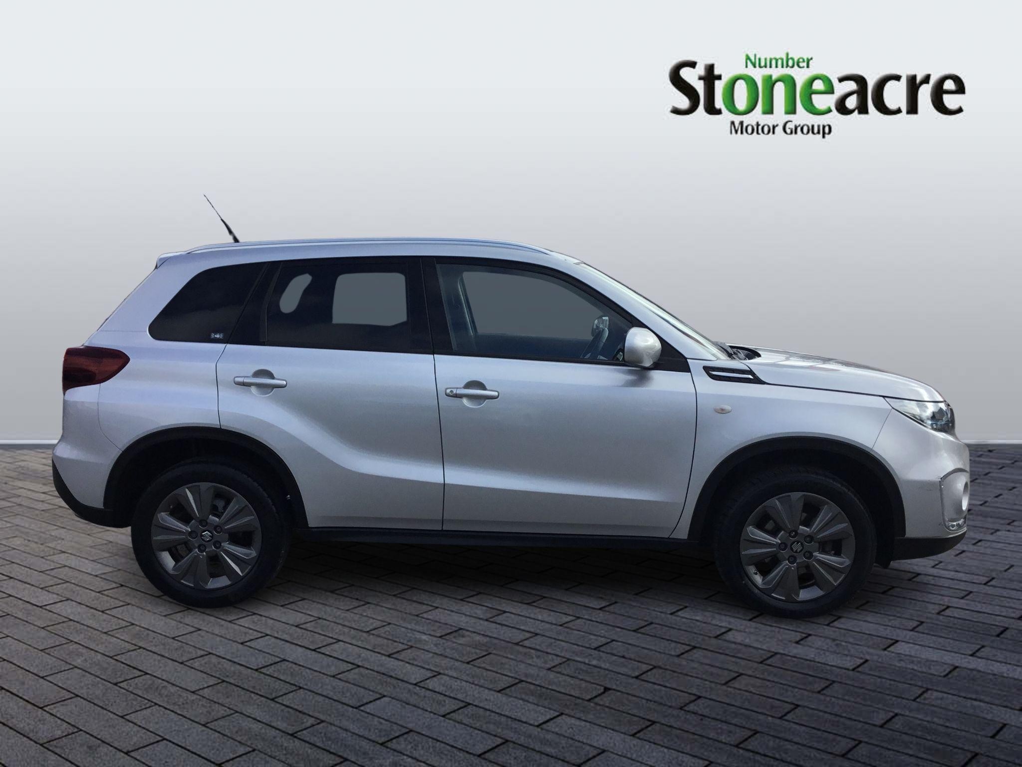 Suzuki Vitara Image 2