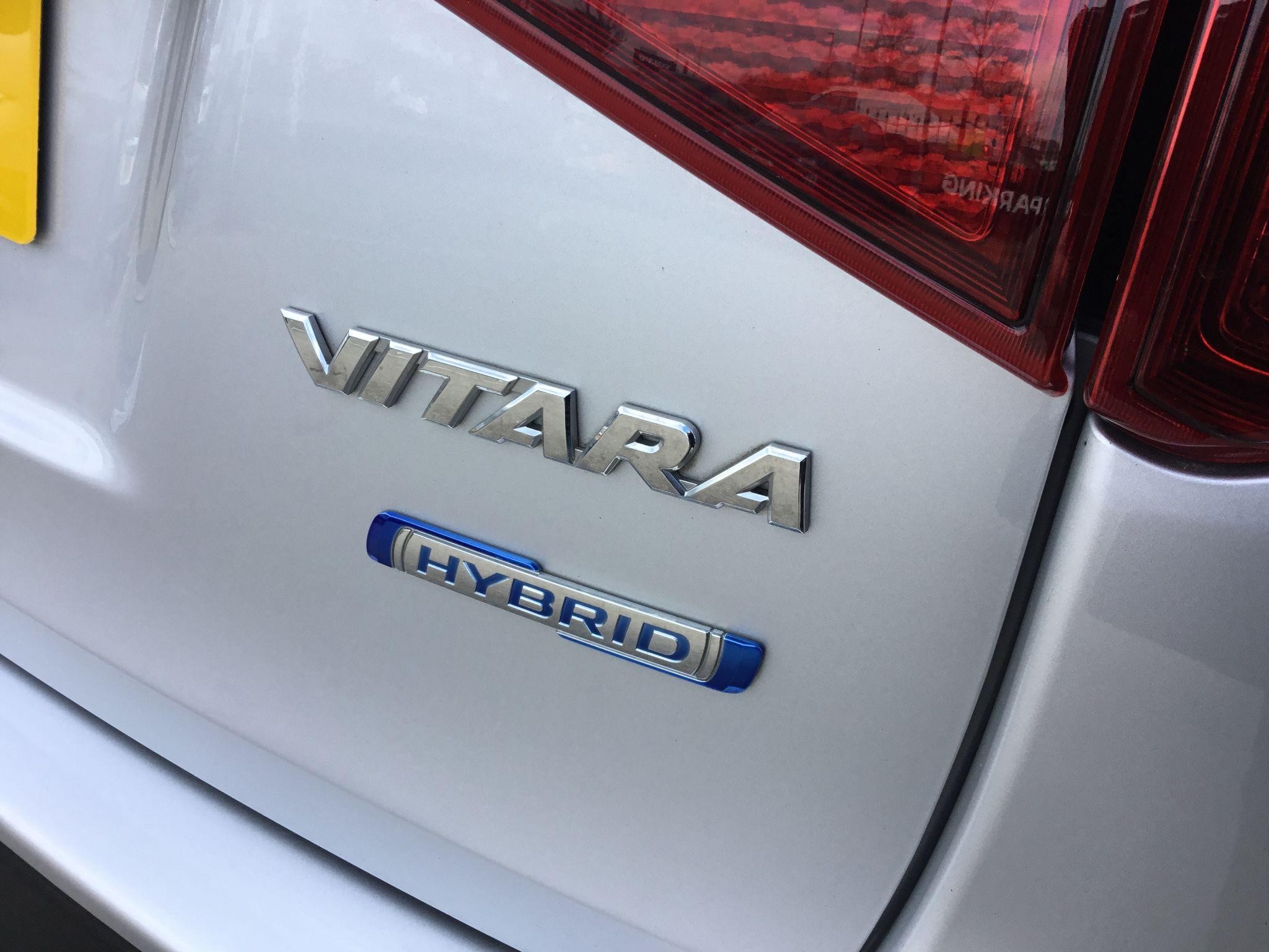 Suzuki Vitara Image 21