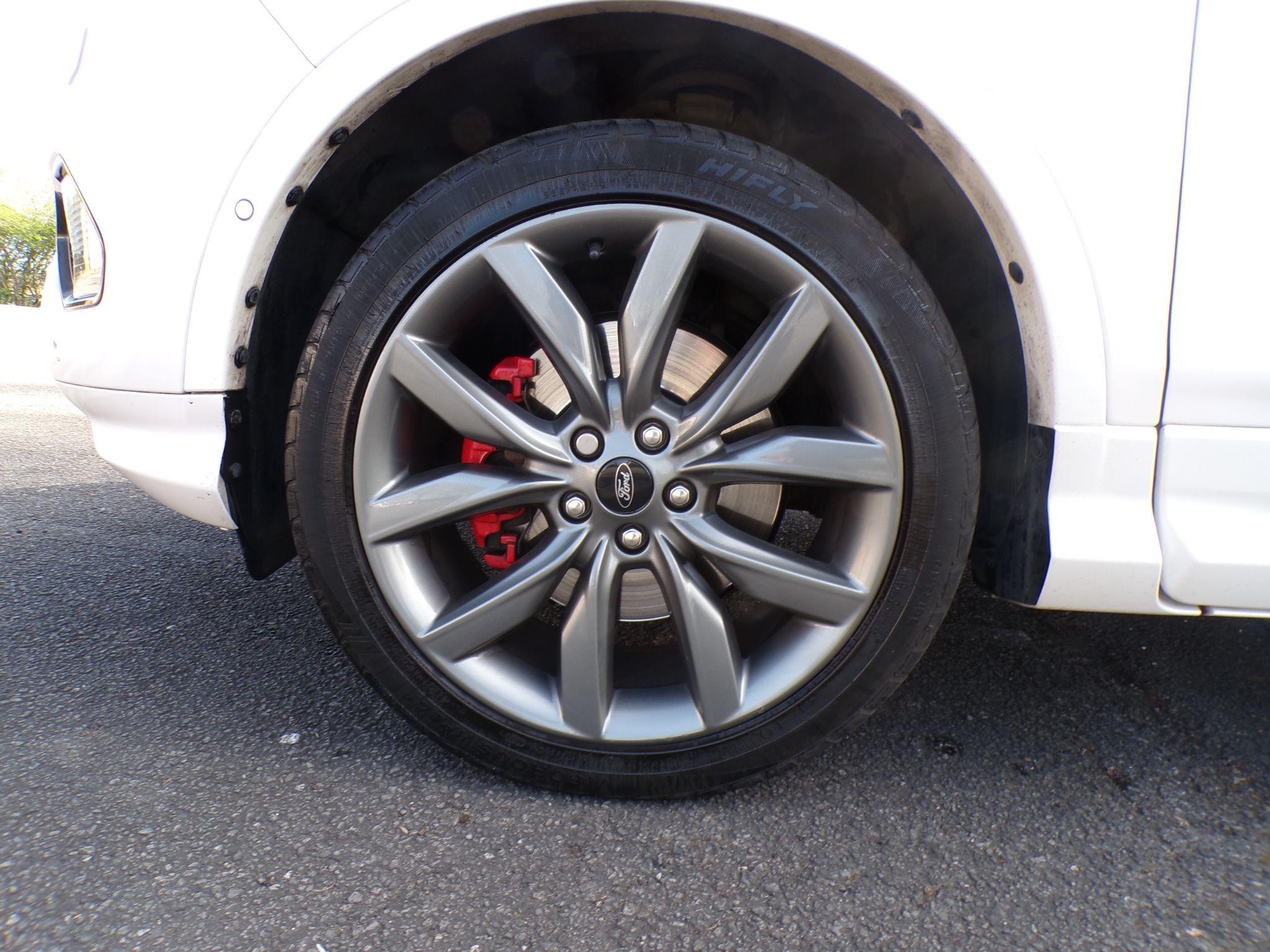 Ford Kuga Image 9