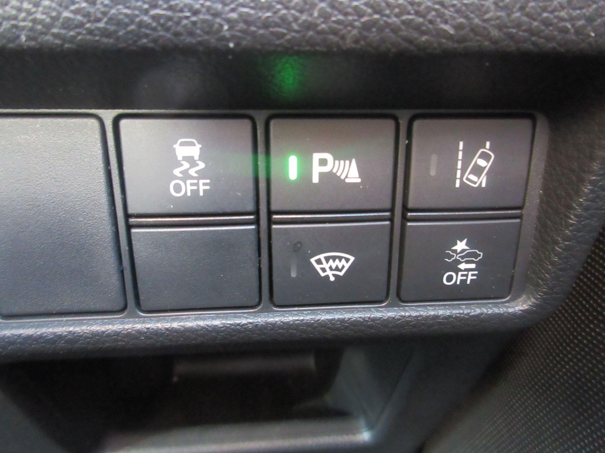 Honda CR-V Image 32