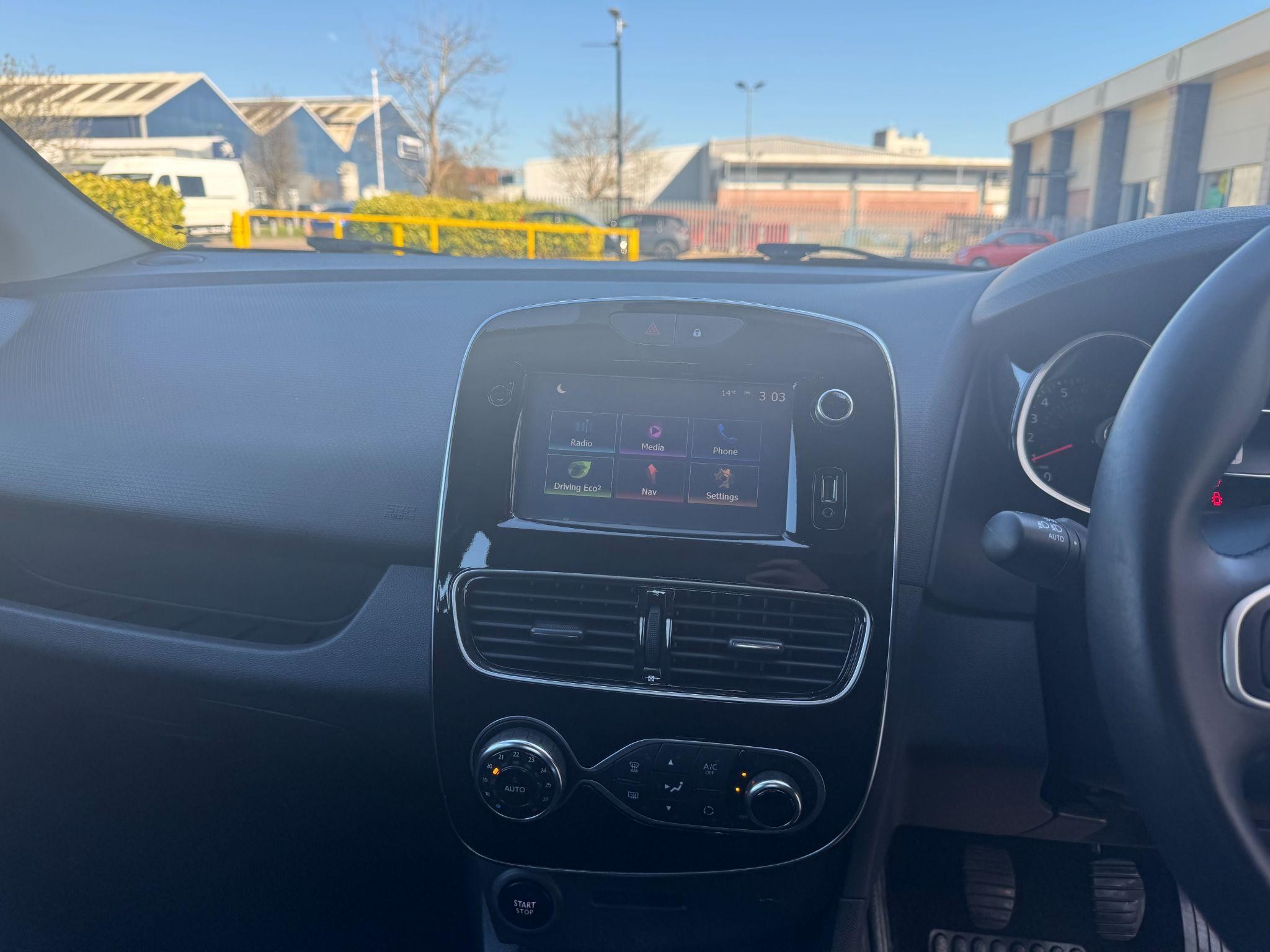 Renault Clio Image 14