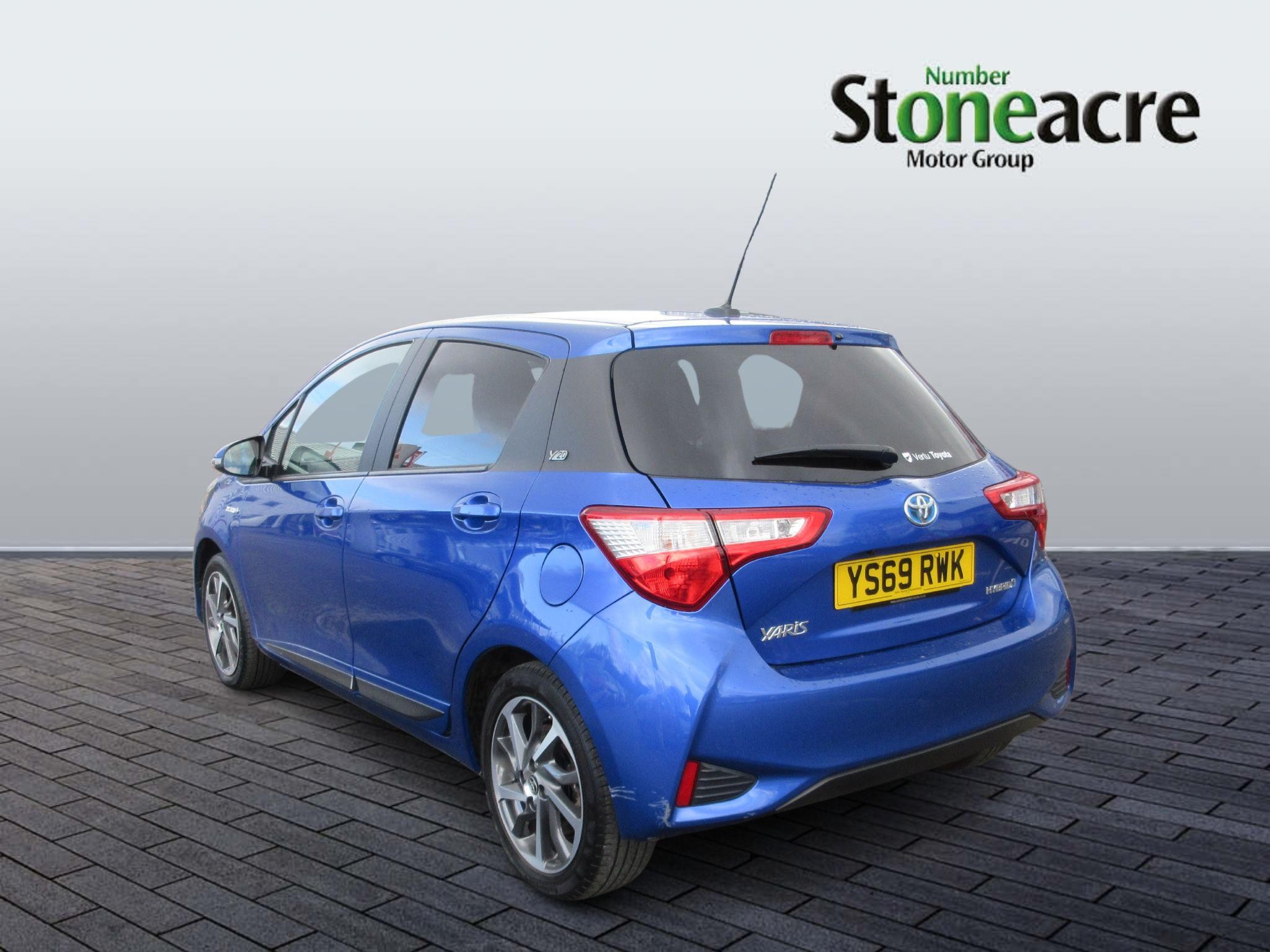 Toyota Yaris Image 4