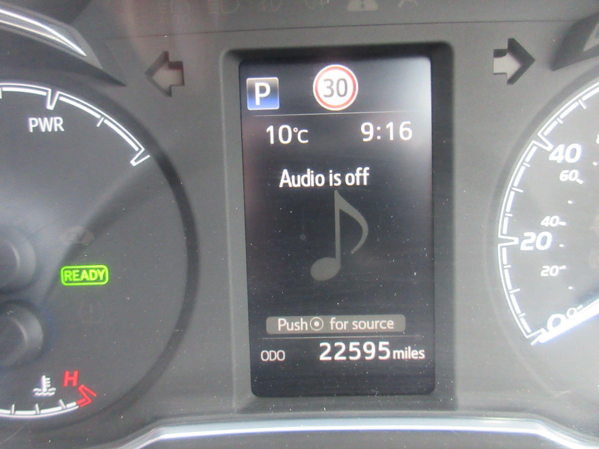 Toyota Yaris Image 25