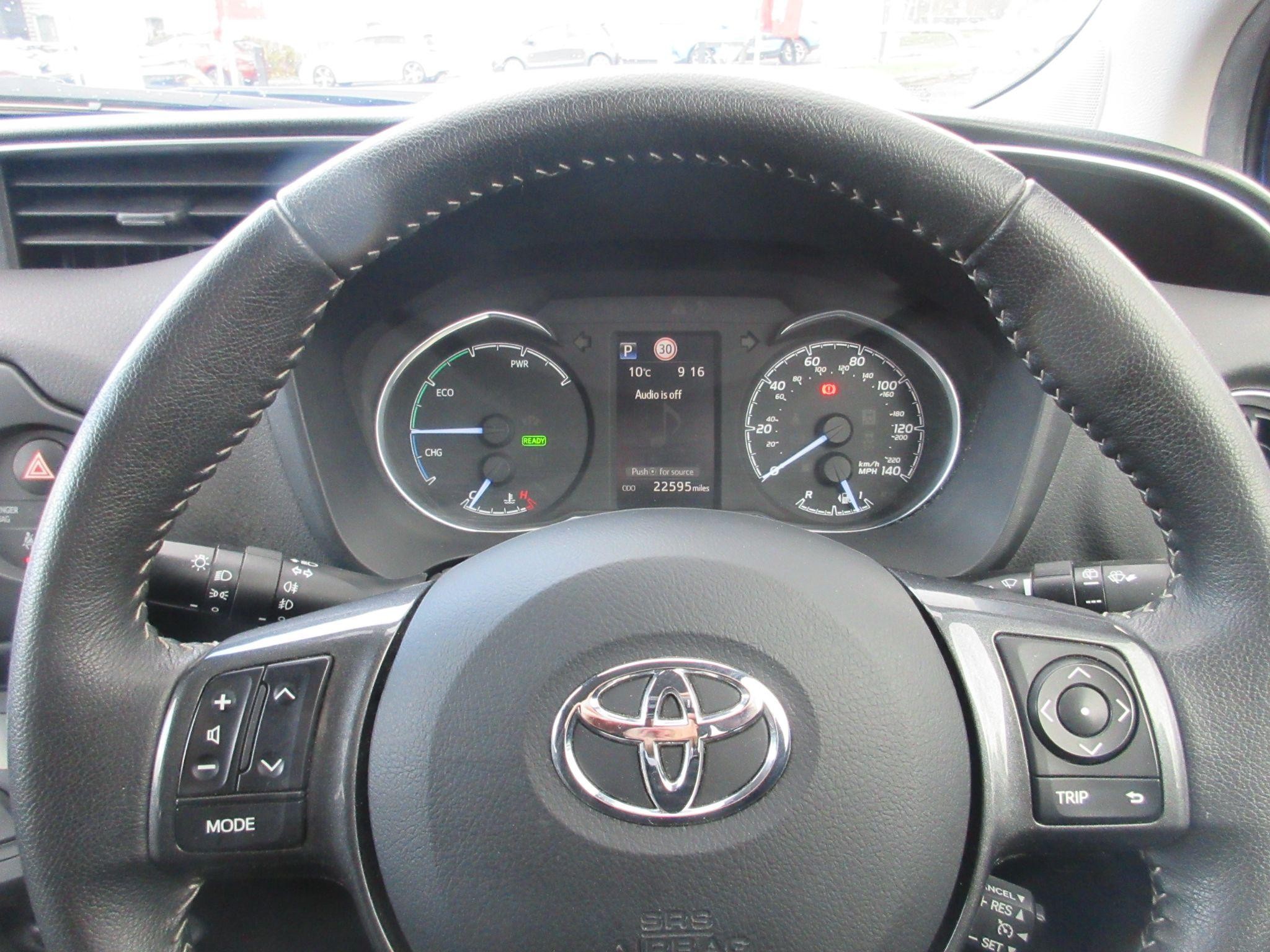 Toyota Yaris Image 26