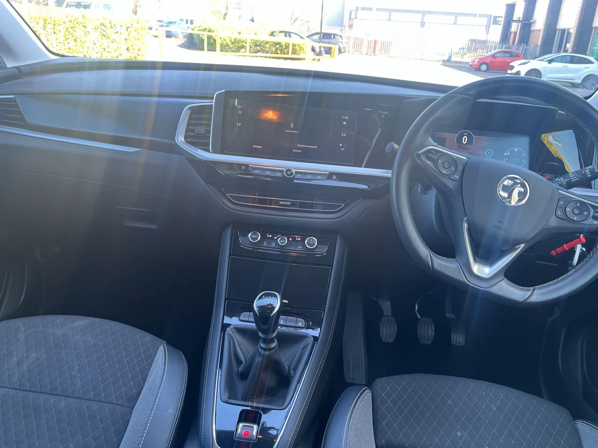 Vauxhall Grandland Image 17