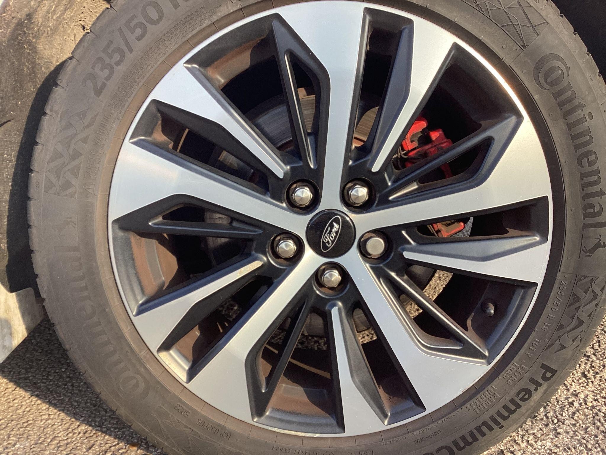 Ford S-Max Image 10