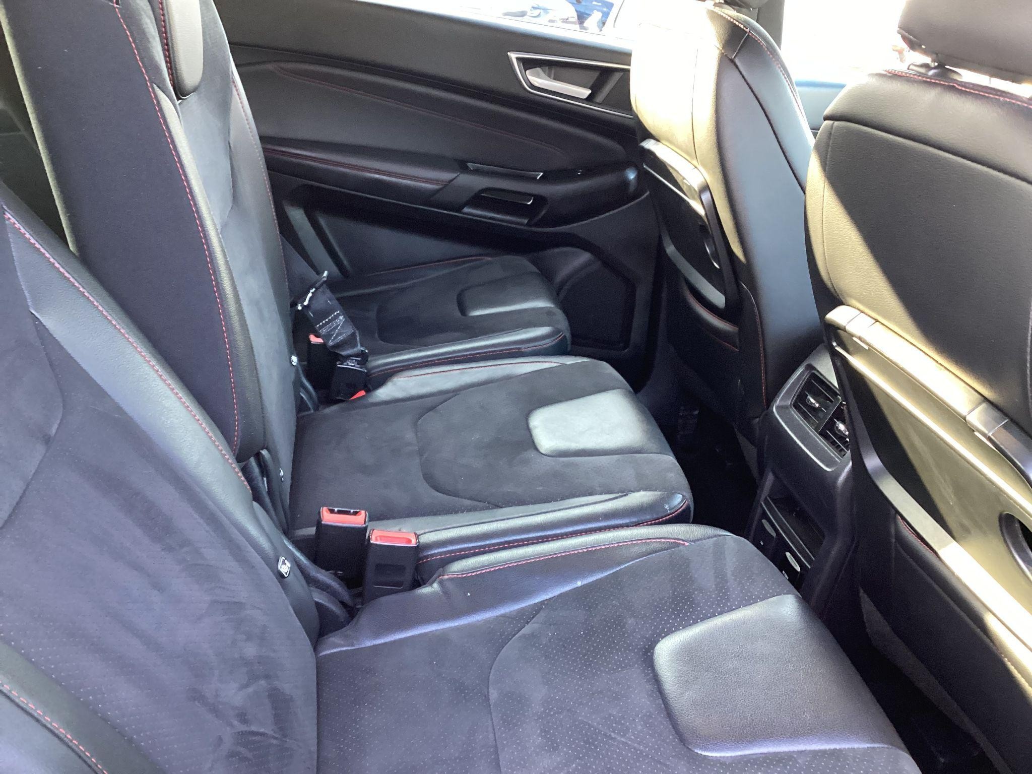 Ford S-Max Image 13