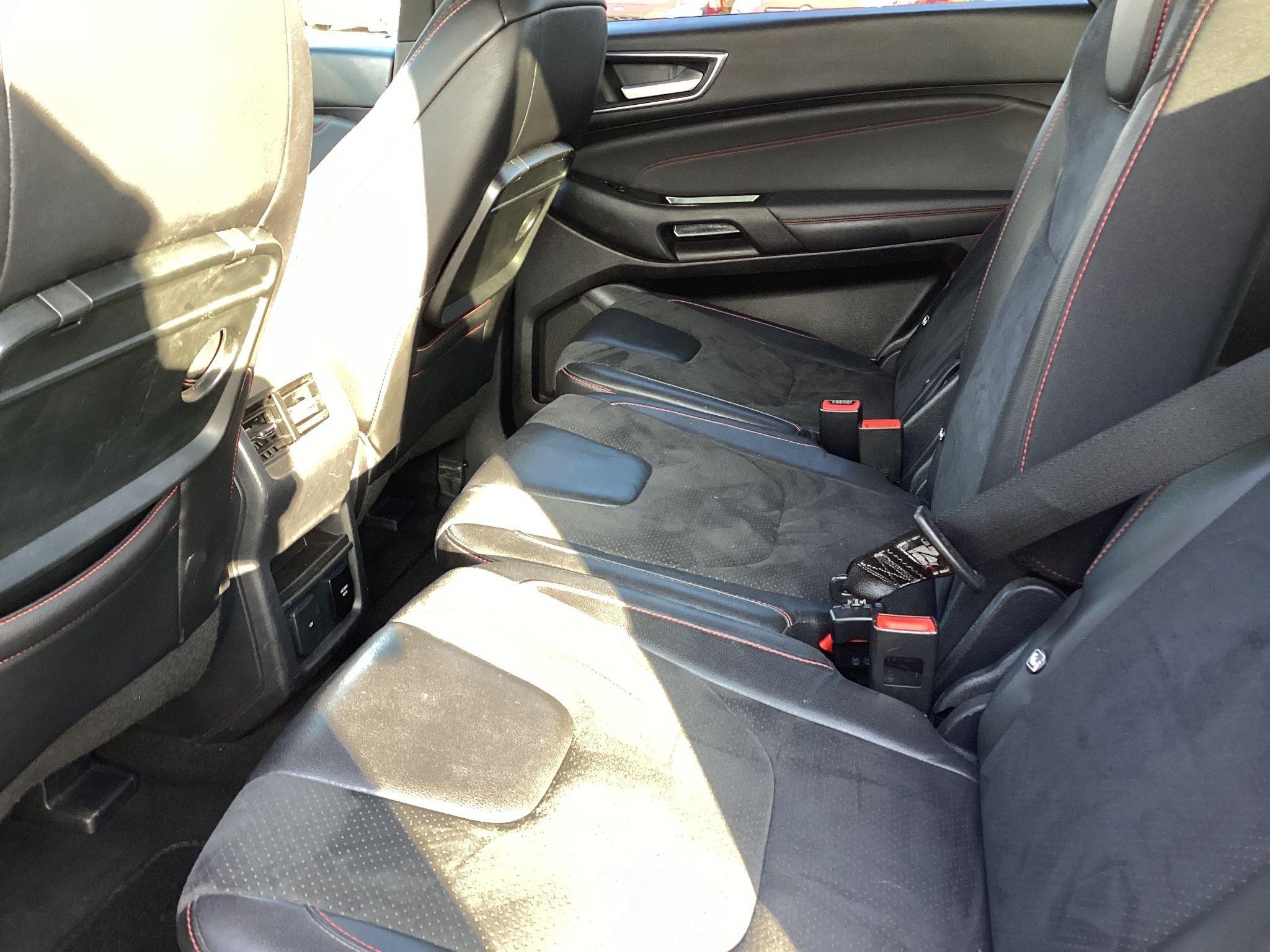 Ford S-Max Image 14