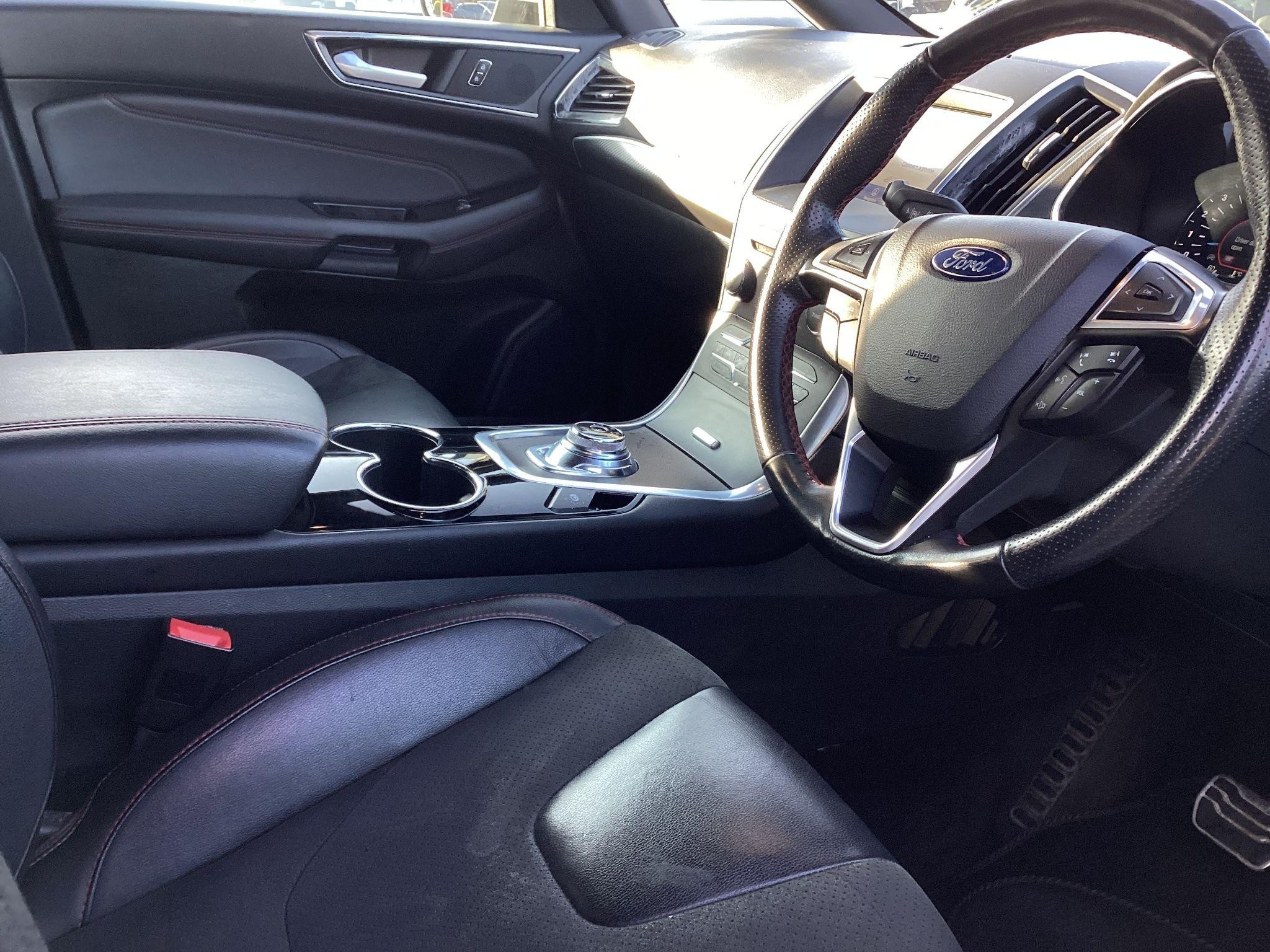 Ford S-Max Image 15