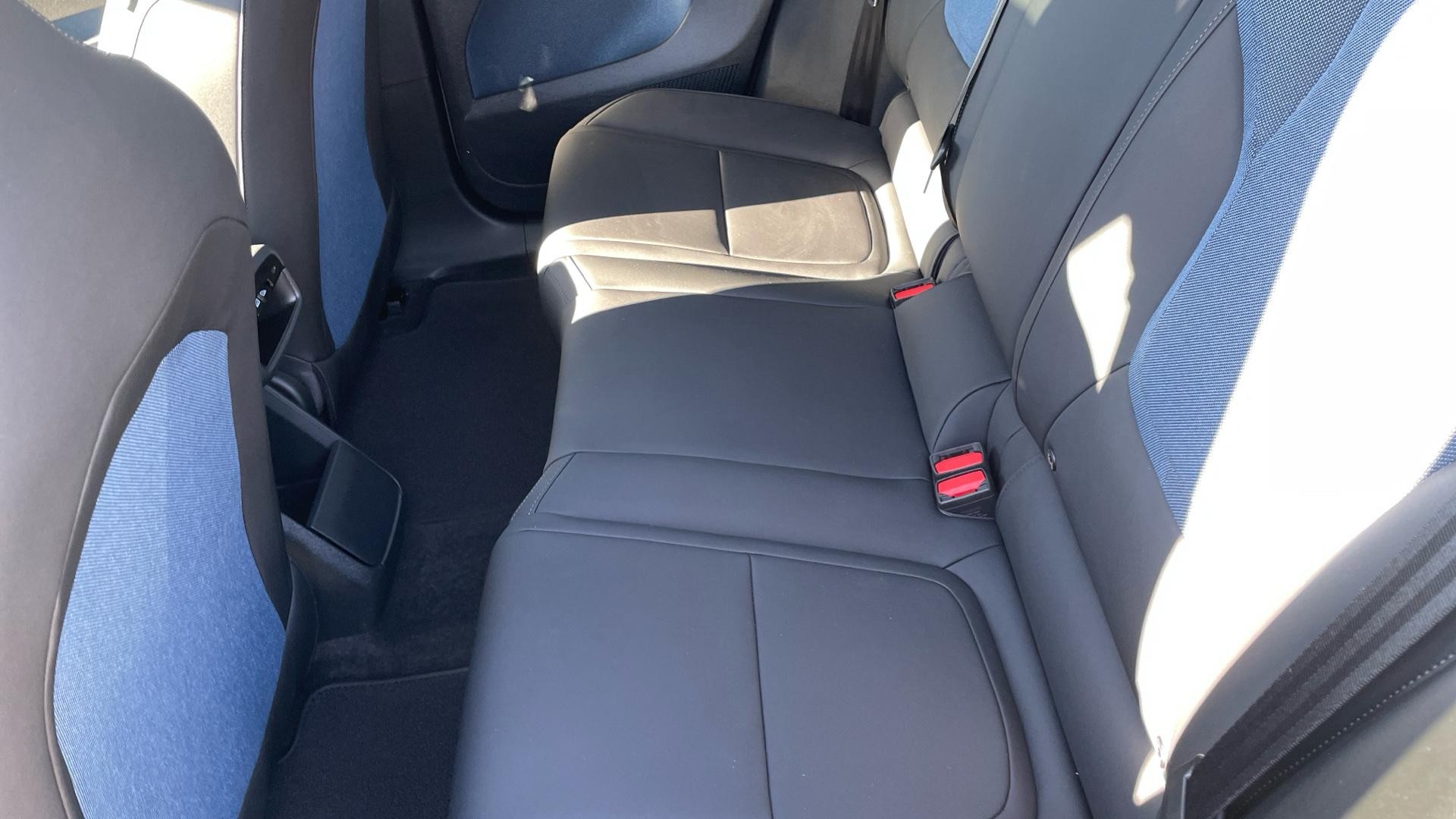 Volvo EX30 Image 10