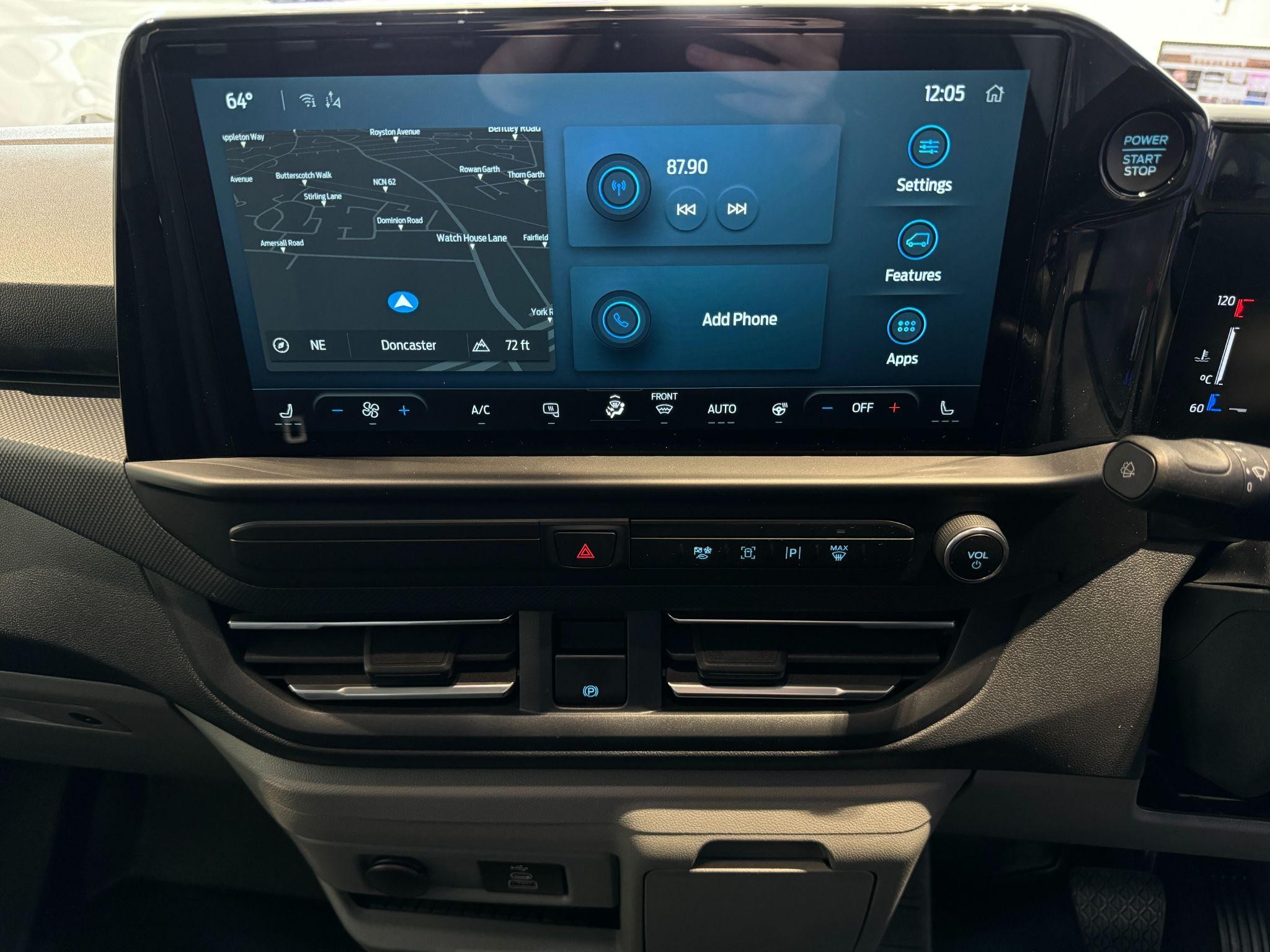 Ford Transit Custom Image 11