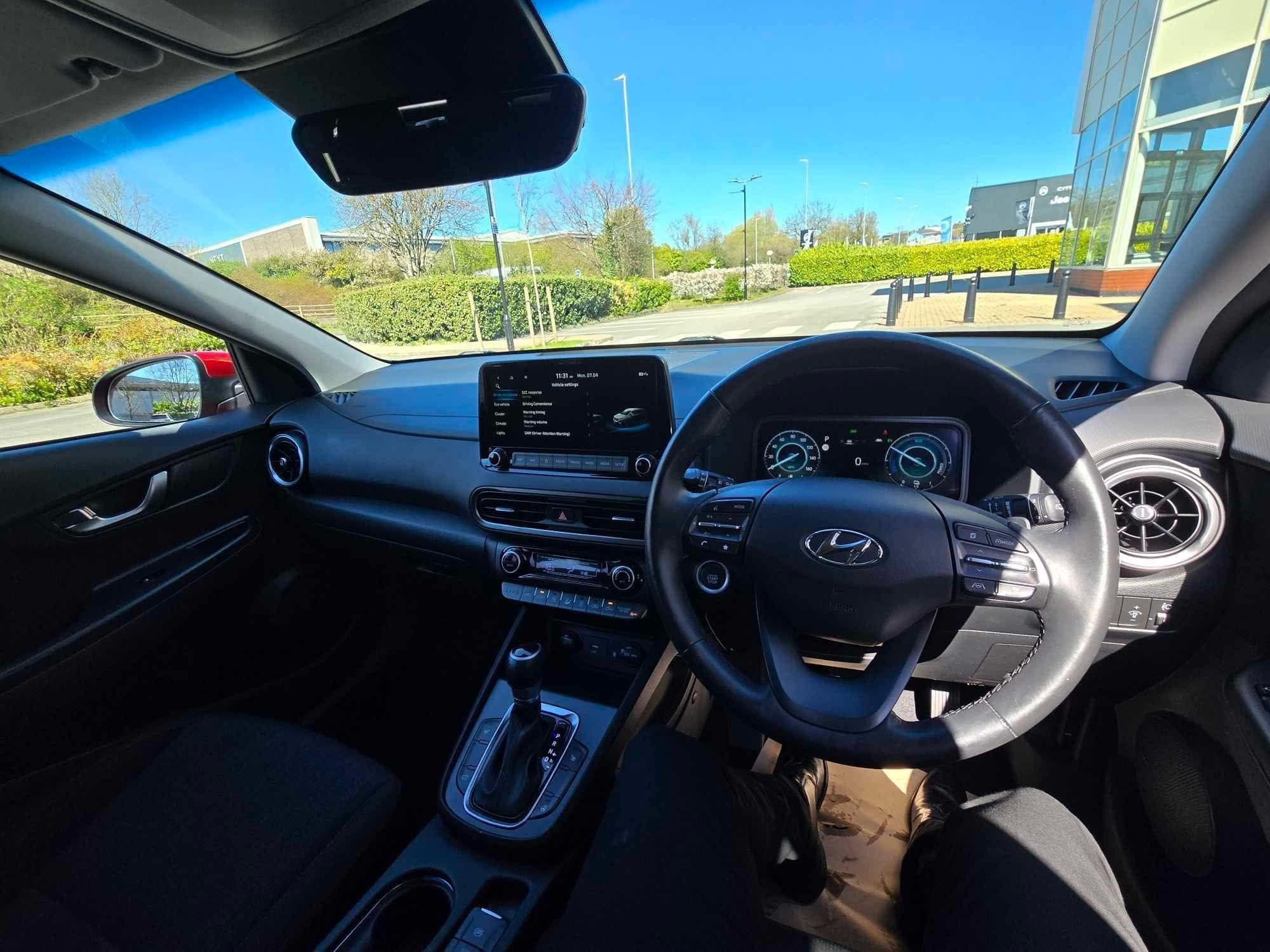 Hyundai KONA Image 12