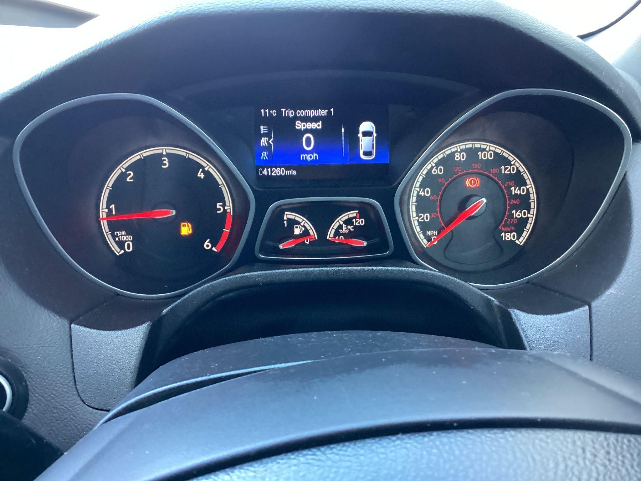 Ford Focus Image 16