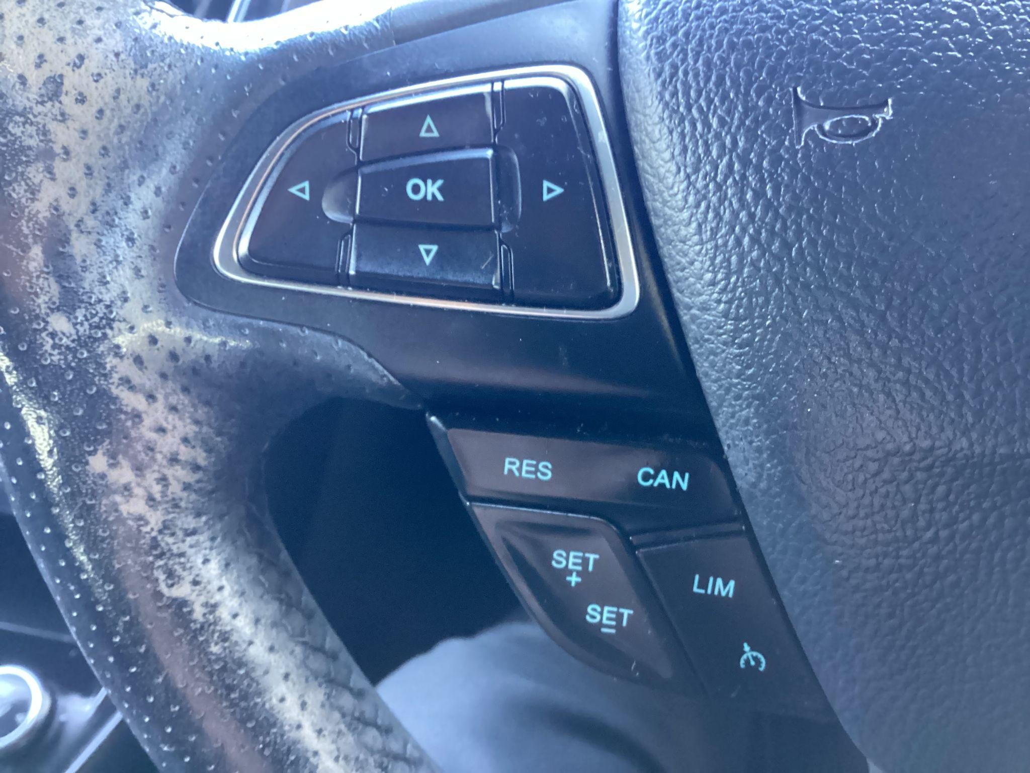 Ford Focus Image 27