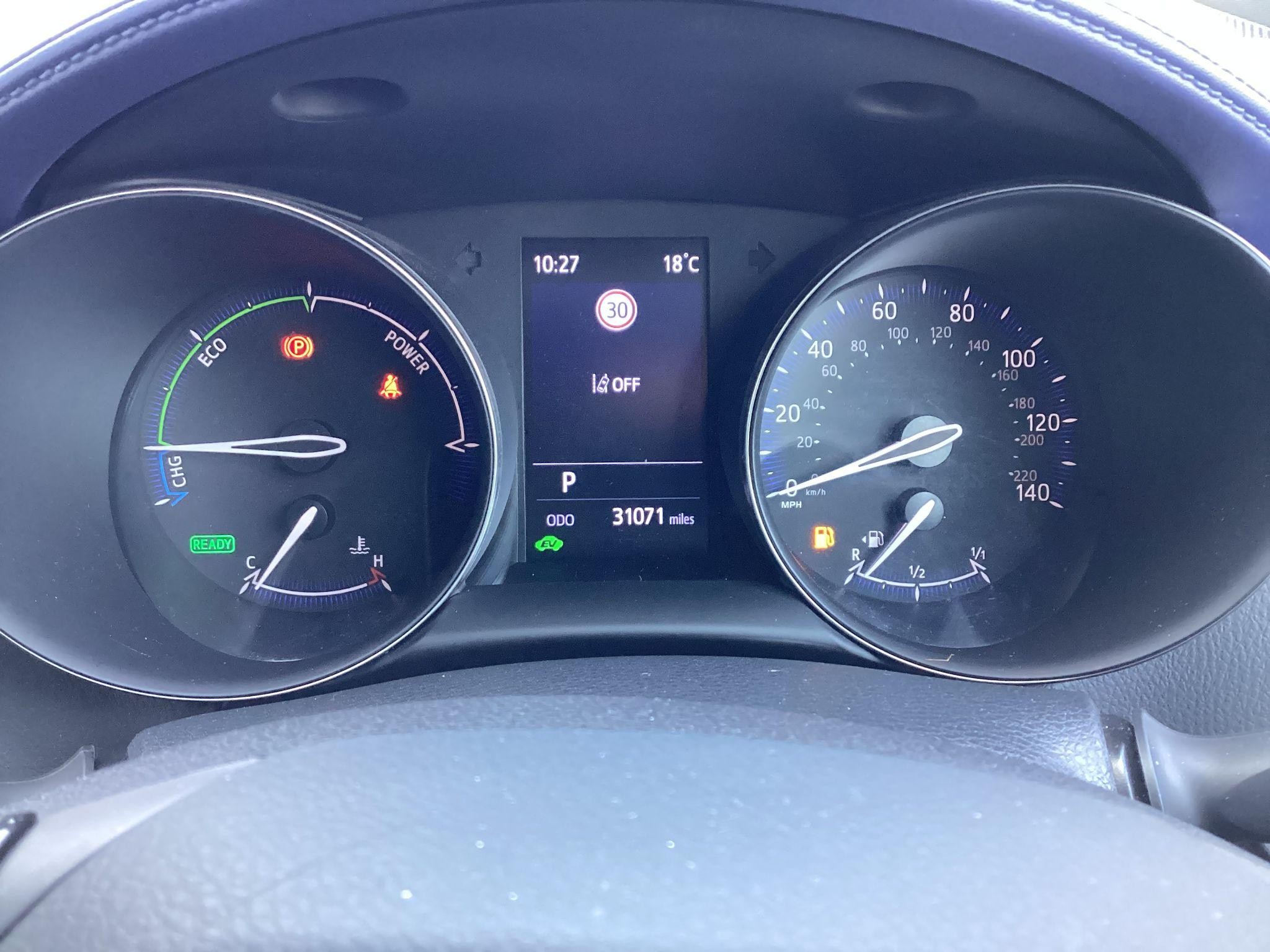 Toyota C-HR Image 17