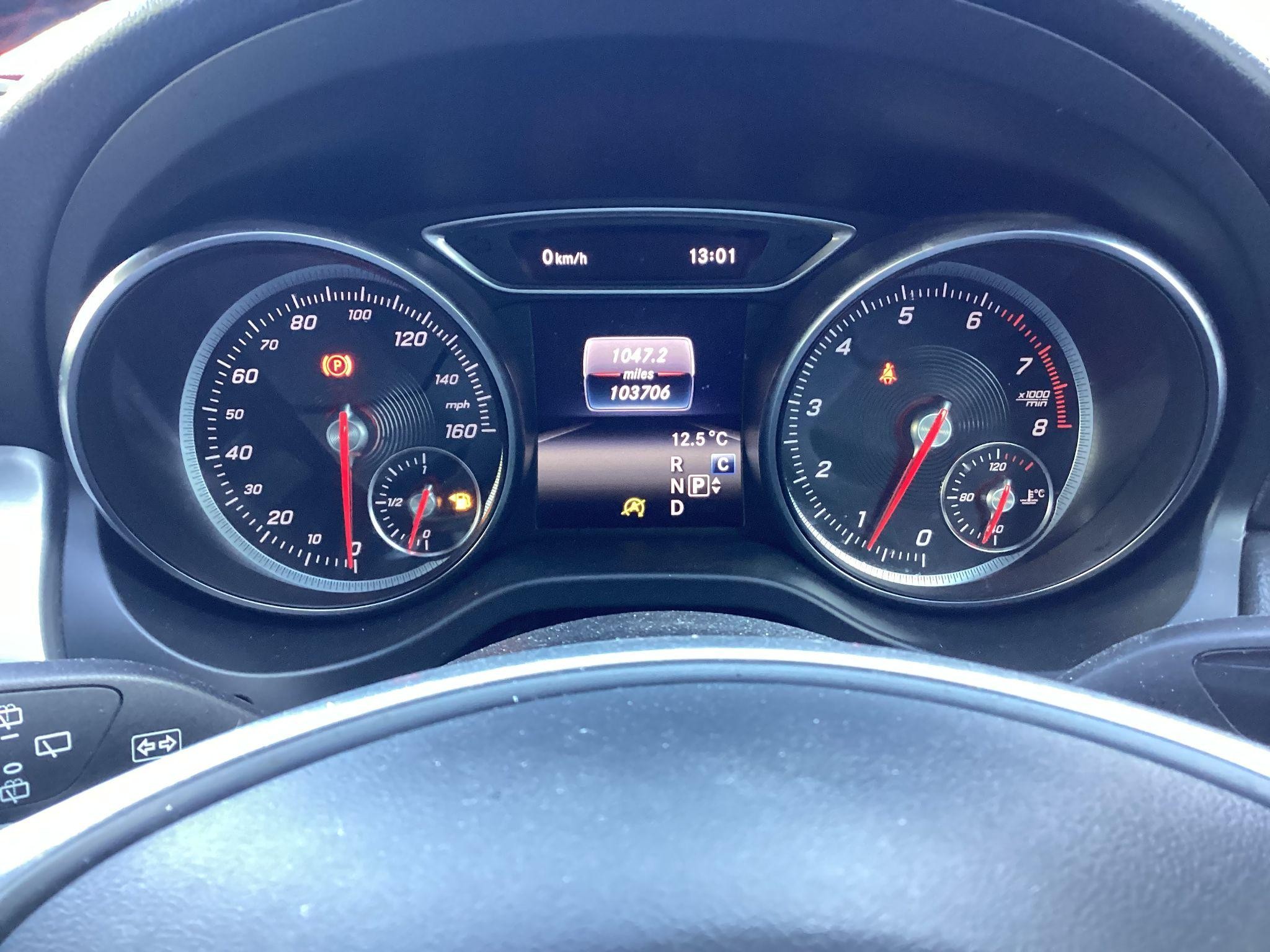 Mercedes-Benz GLA Image 16