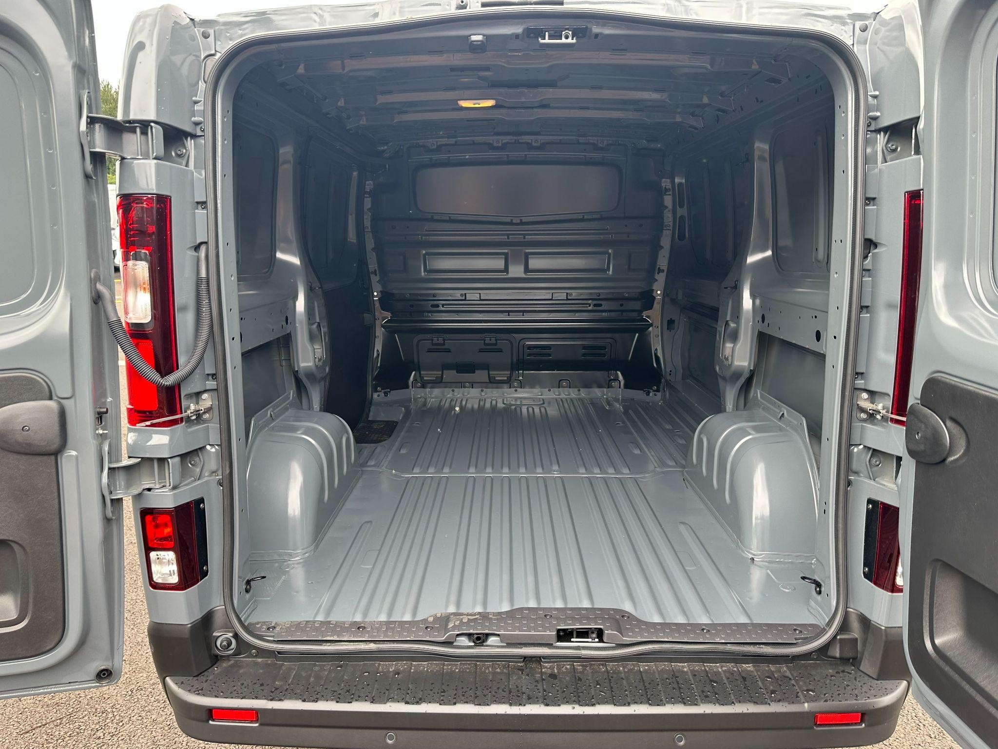 Renault Trafic Image 13