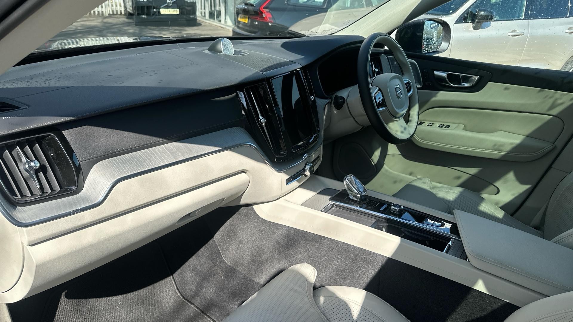 Volvo XC60 Image 4