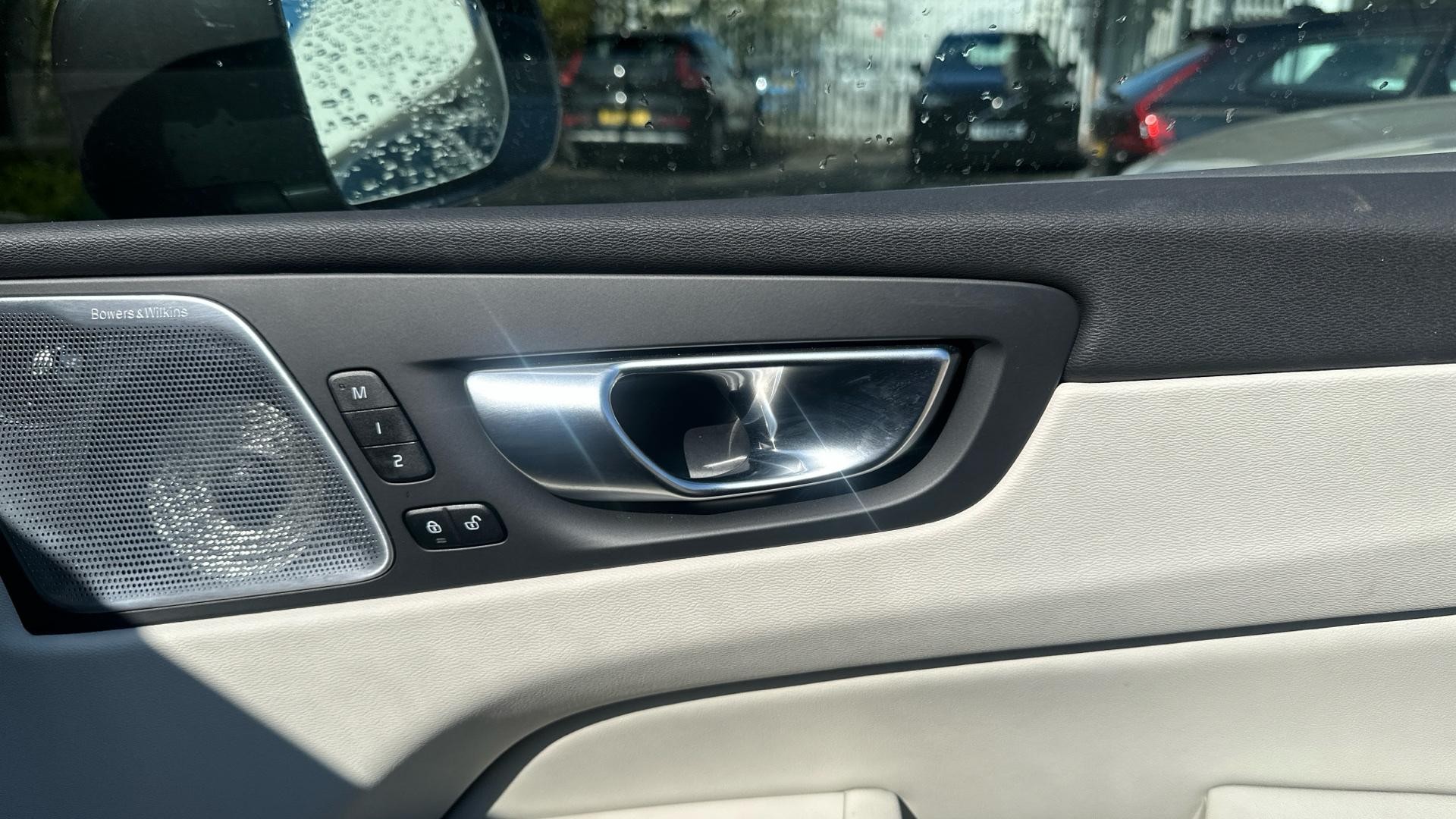 Volvo XC60 Image 15