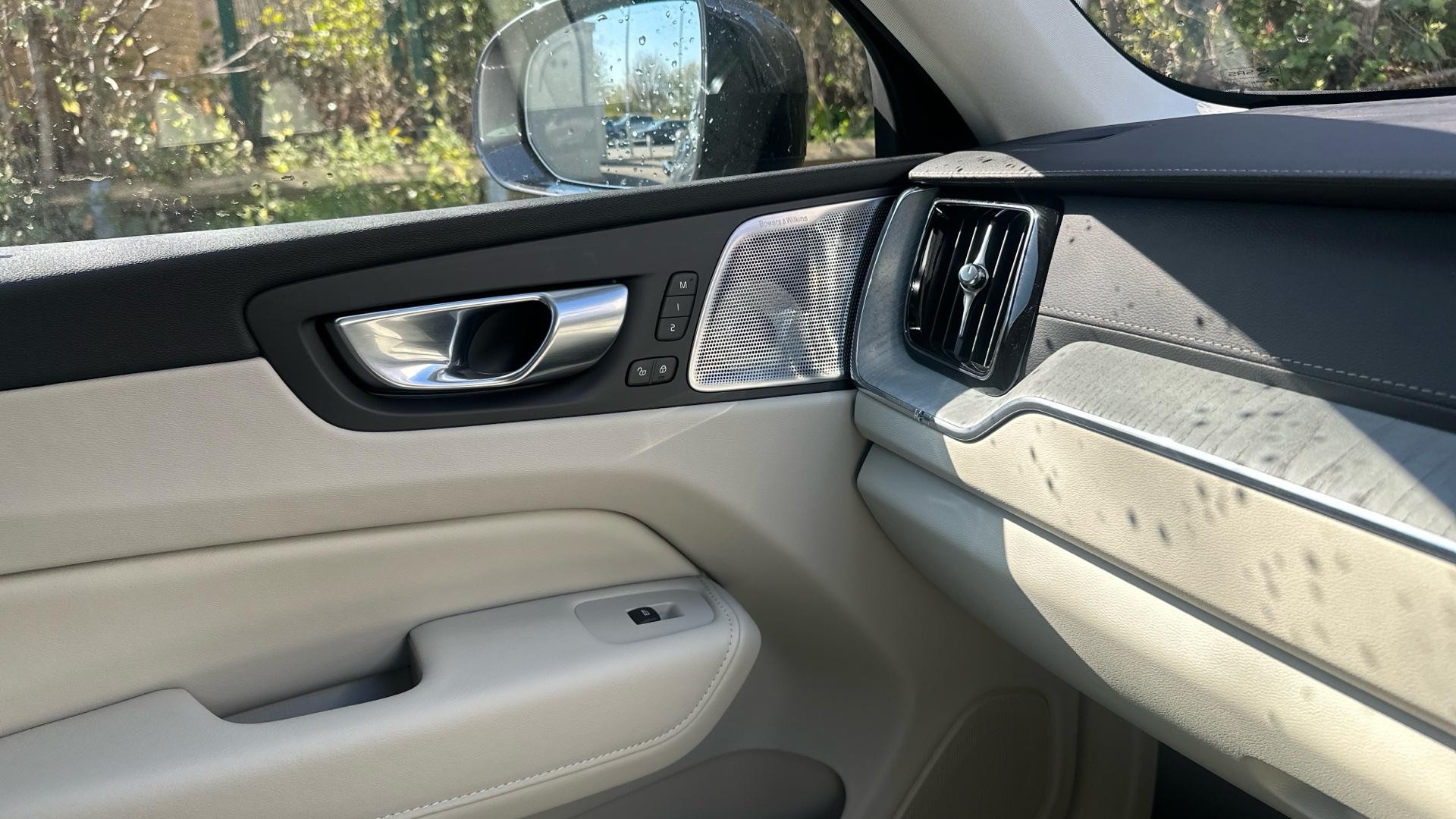 Volvo XC60 Image 23