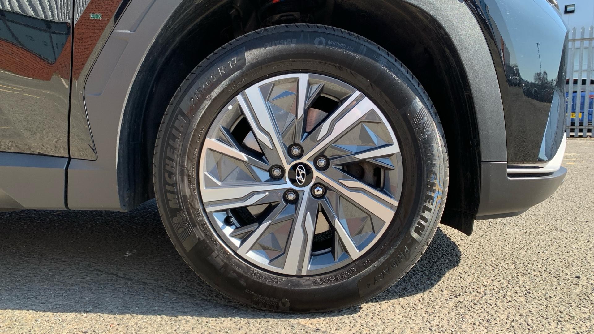 Hyundai TUCSON Image 16