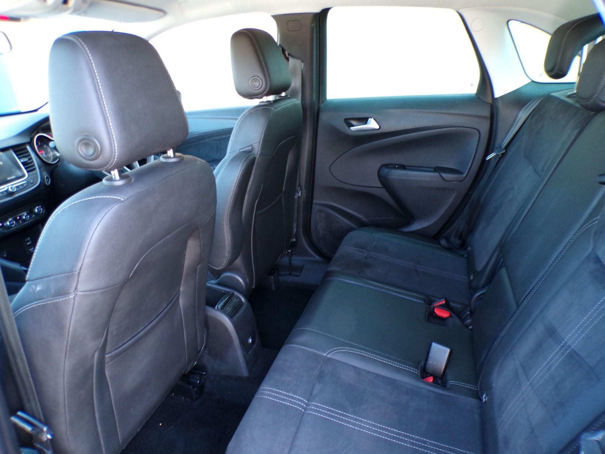 Vauxhall Crossland Image 13