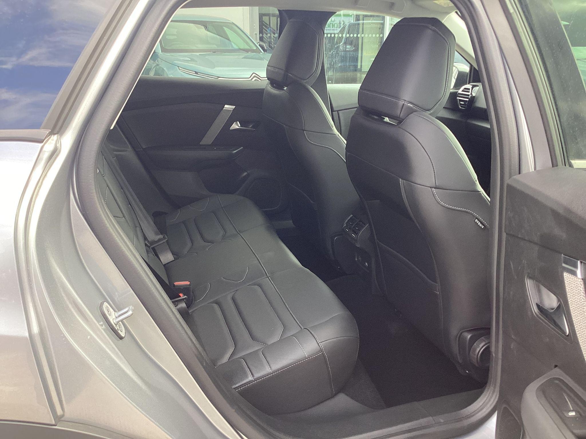Citroen C4 Image 11