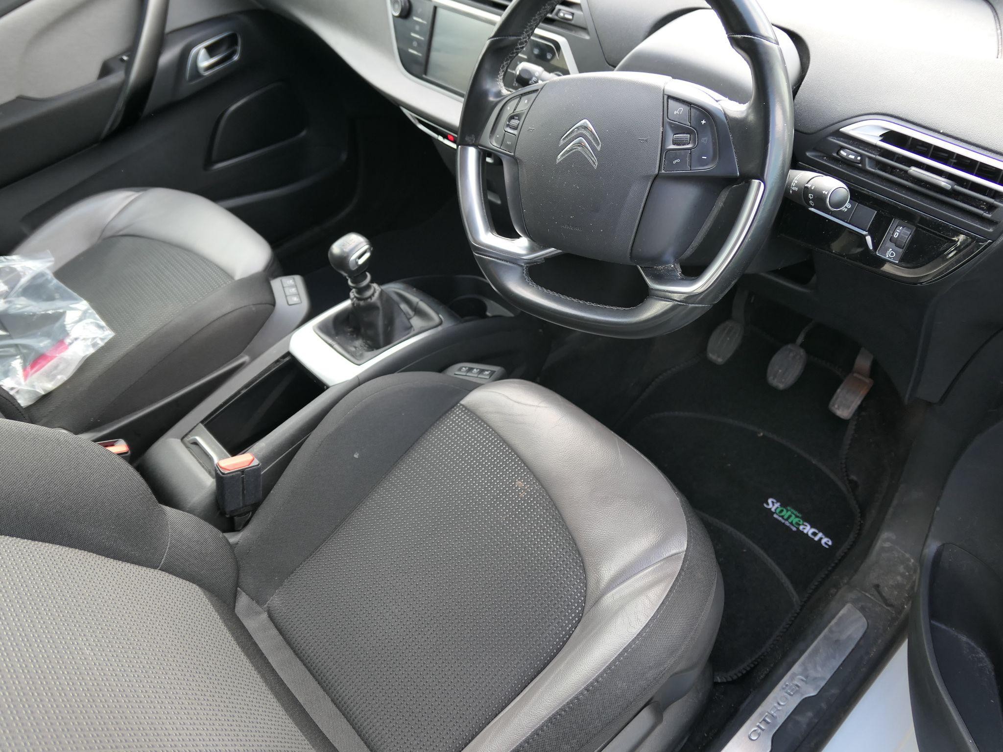 Citroen Grand C4 SpaceTourer Image 8