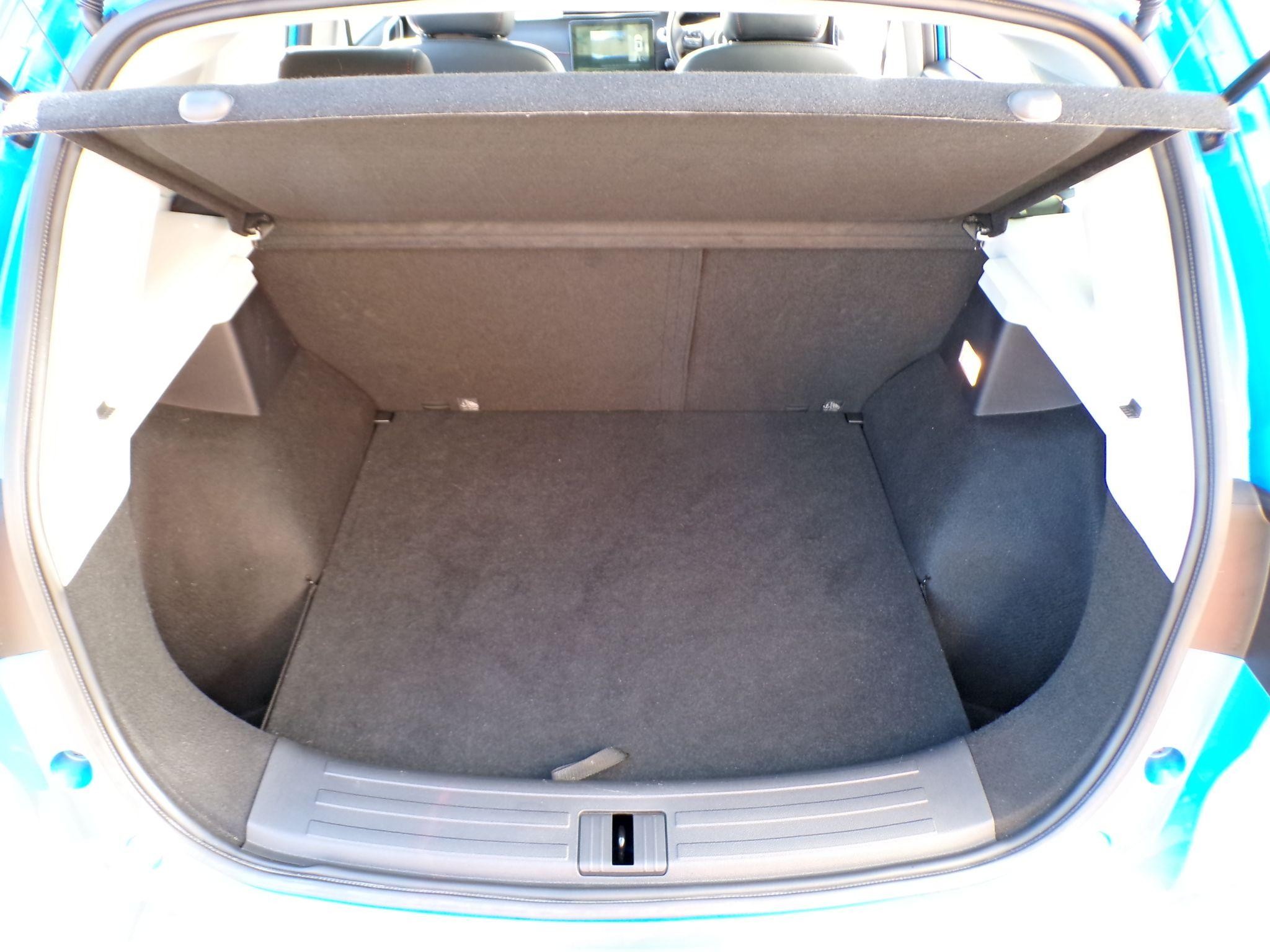 MG ZS Image 10