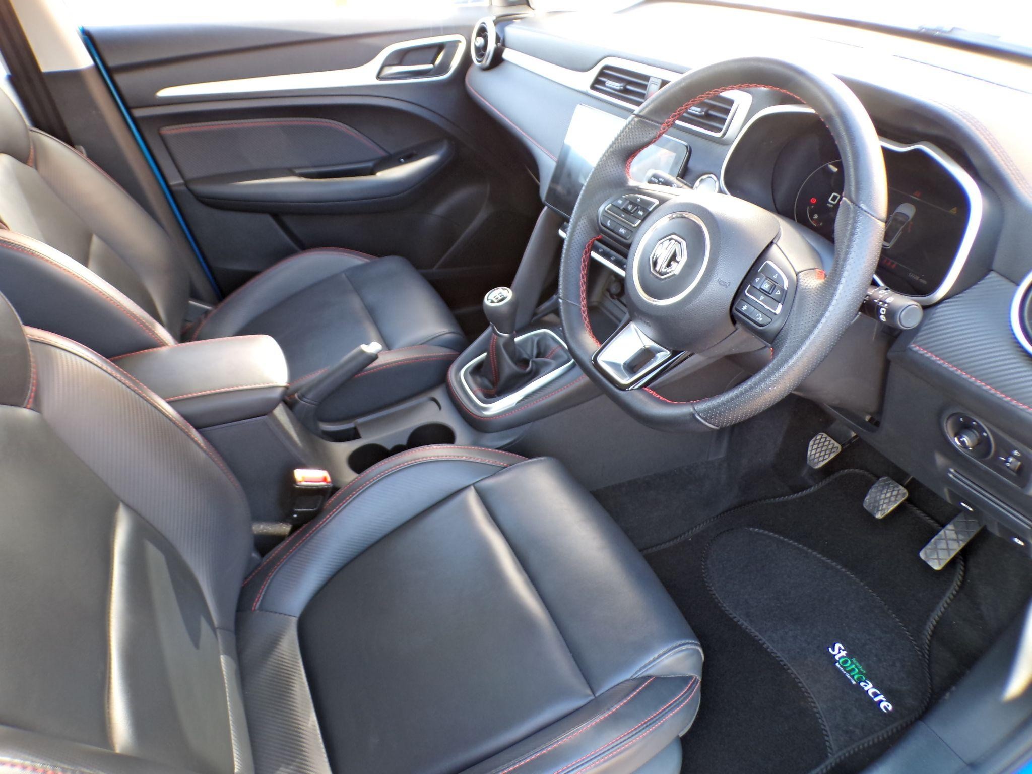 MG ZS Image 11