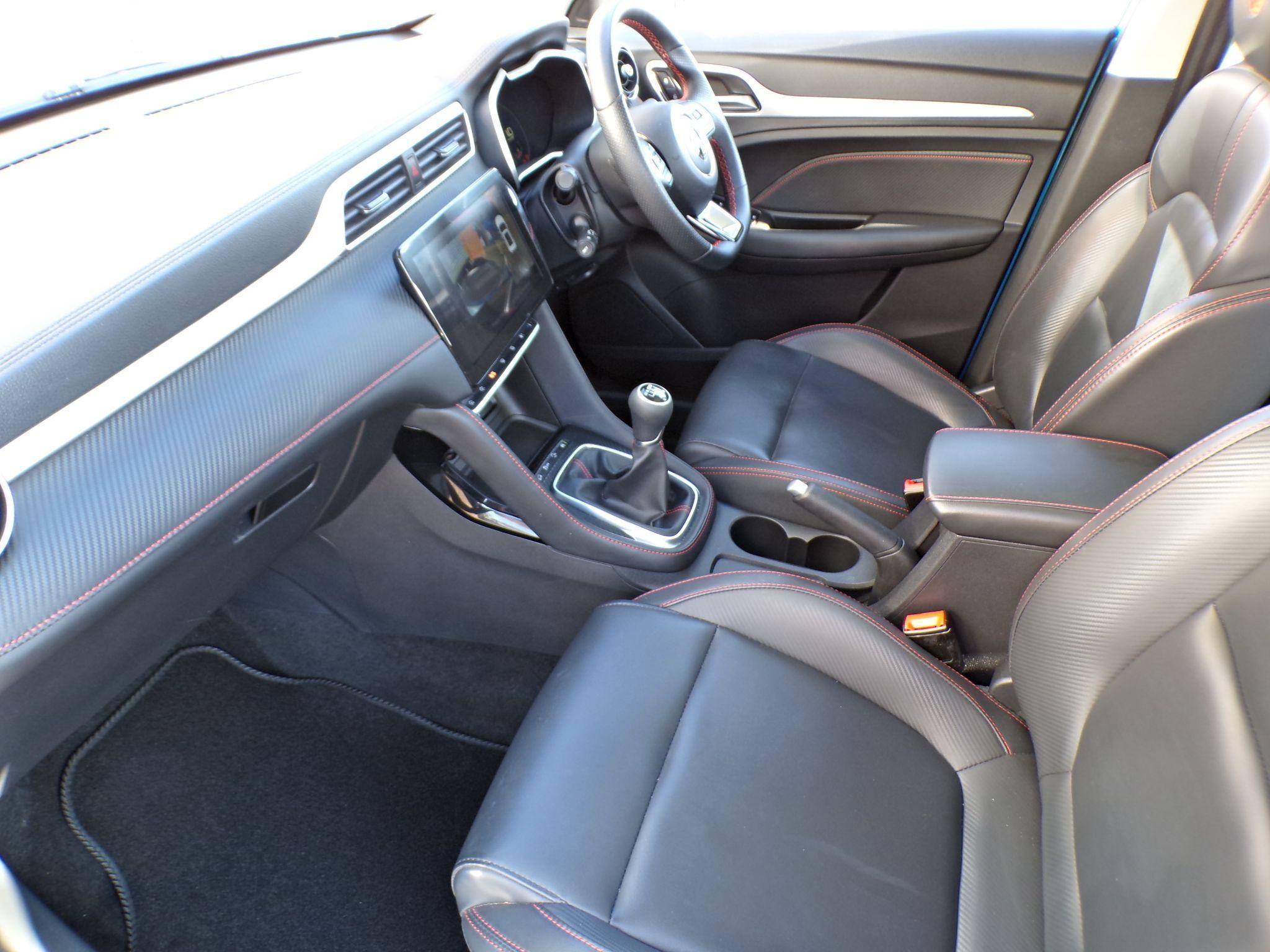 MG ZS Image 13