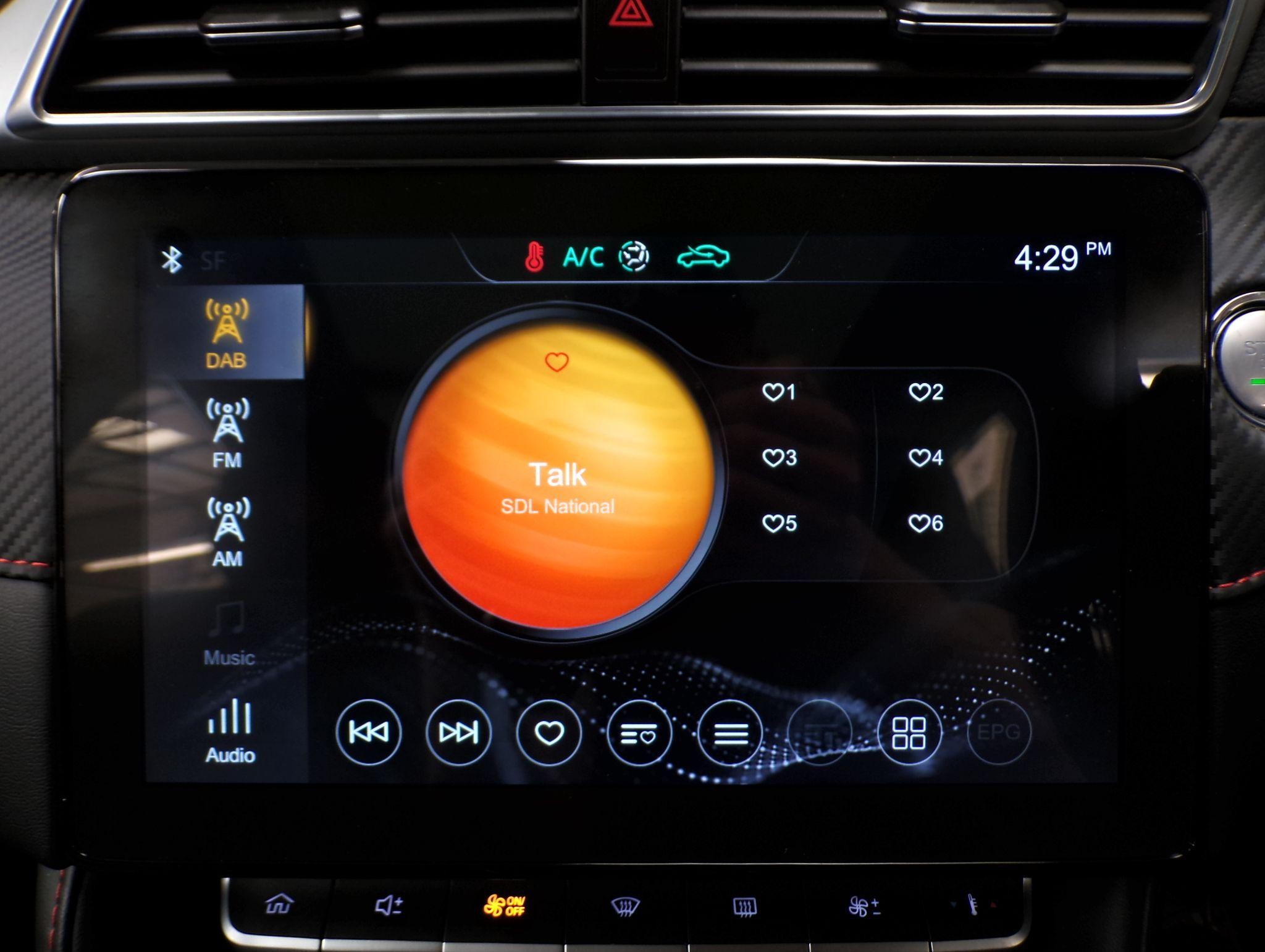 MG ZS Image 16