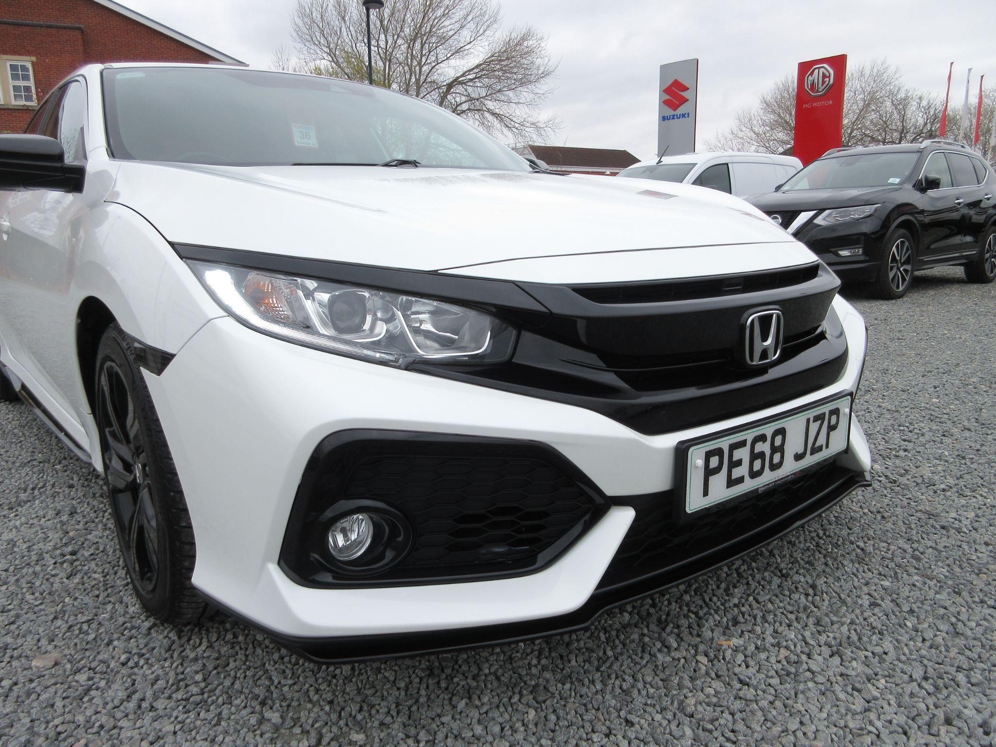 Honda Civic Image 11