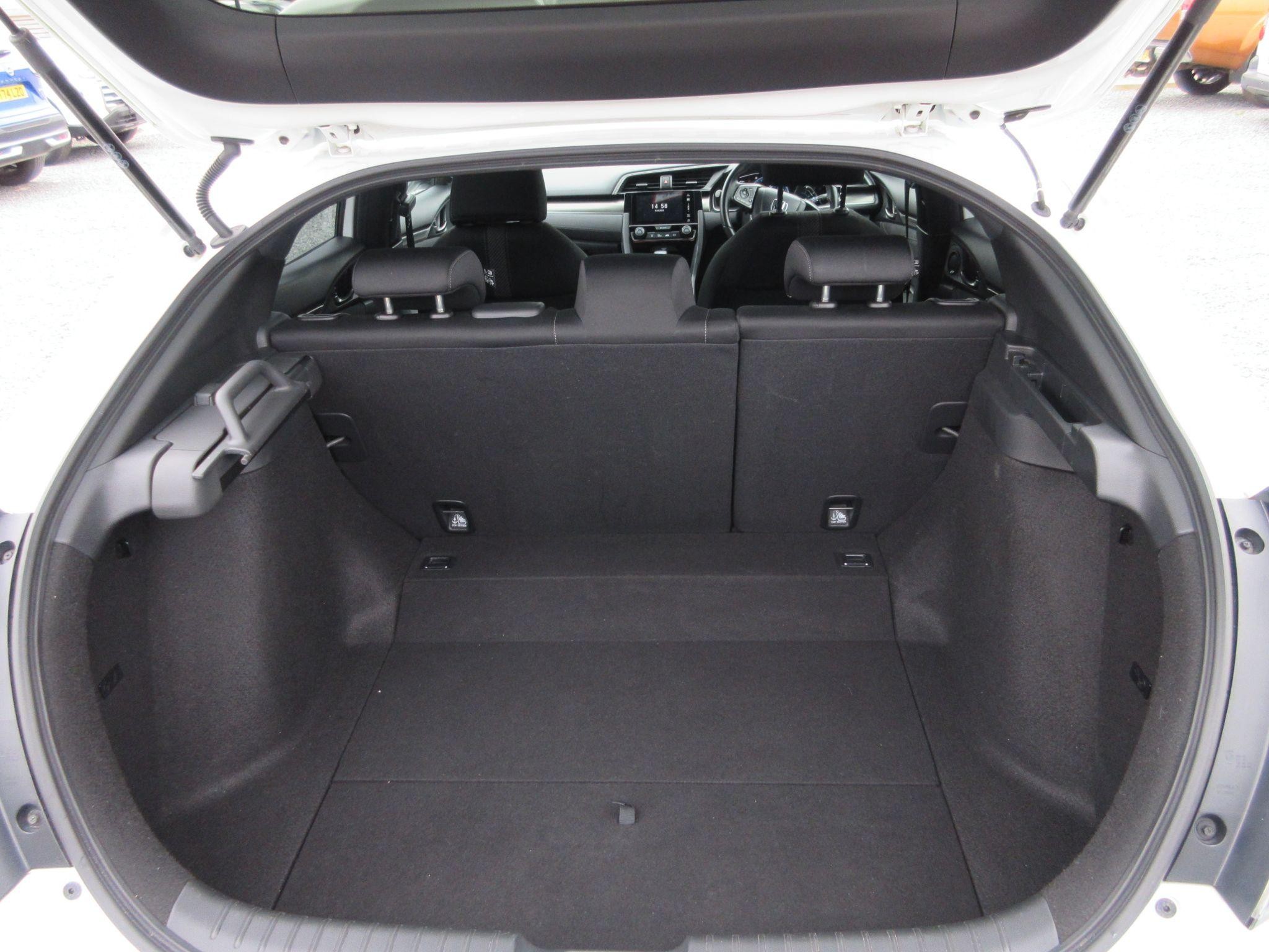 Honda Civic Image 31