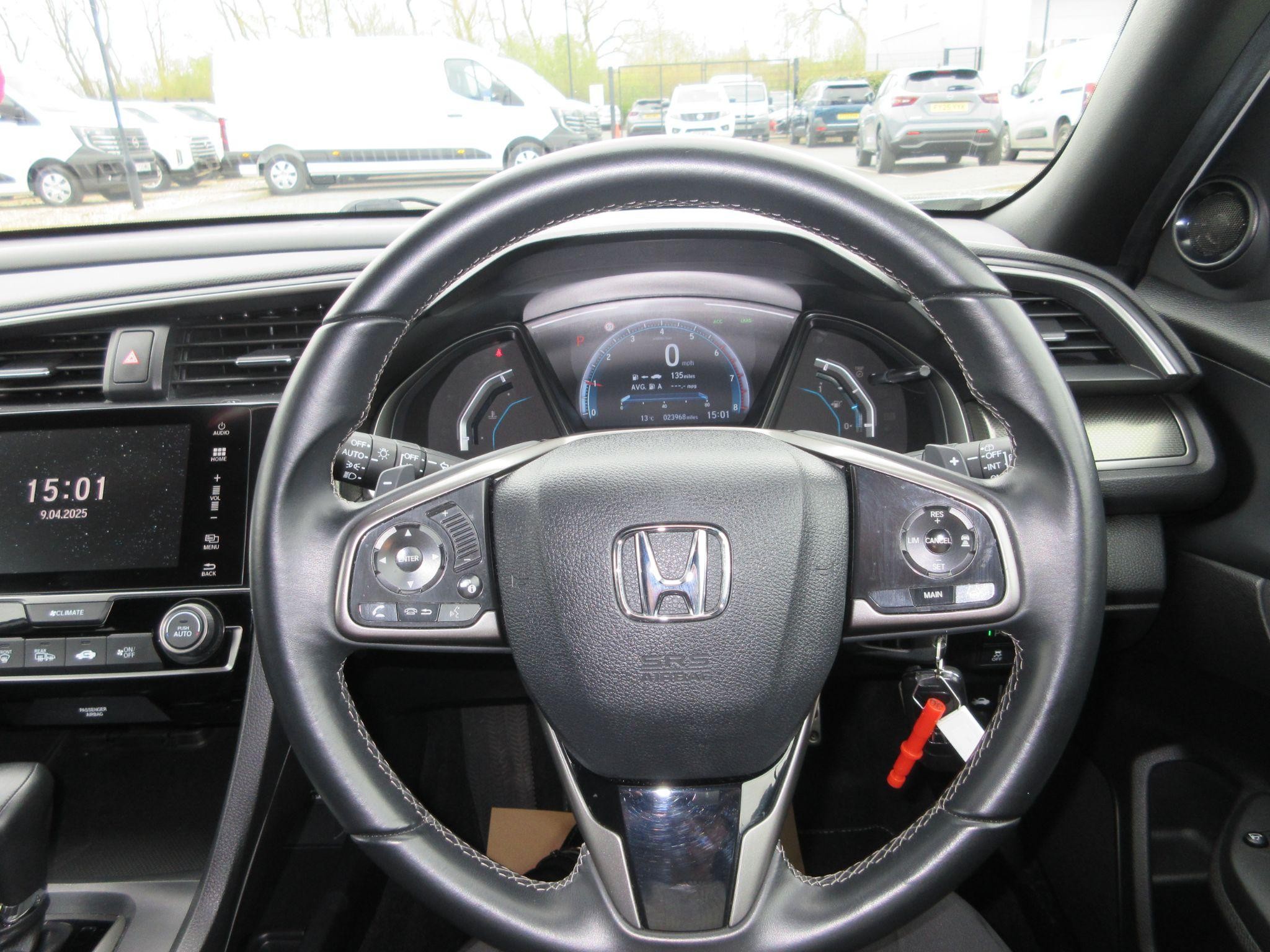 Honda Civic Image 33
